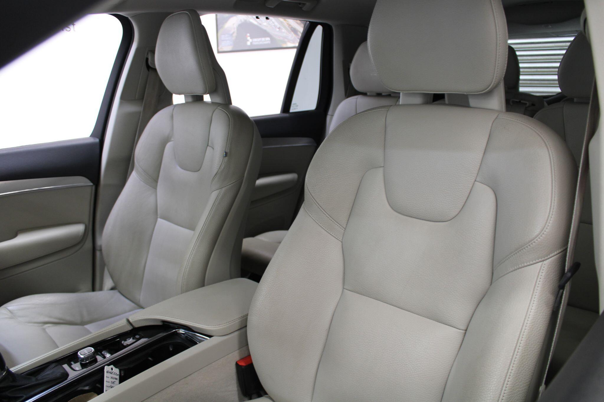 Volvo XC90 - Image 53