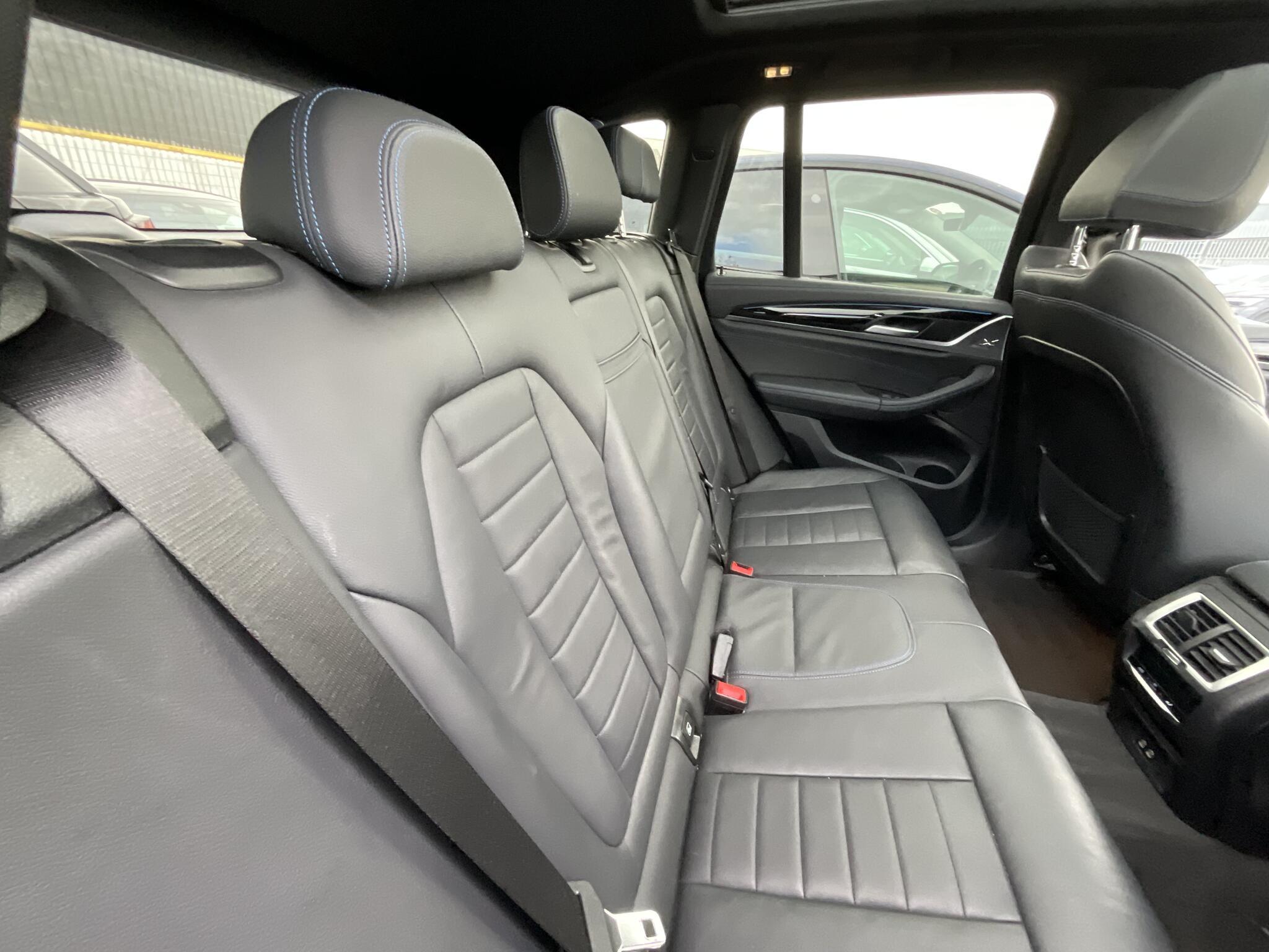 BMW iX3 - Image 11