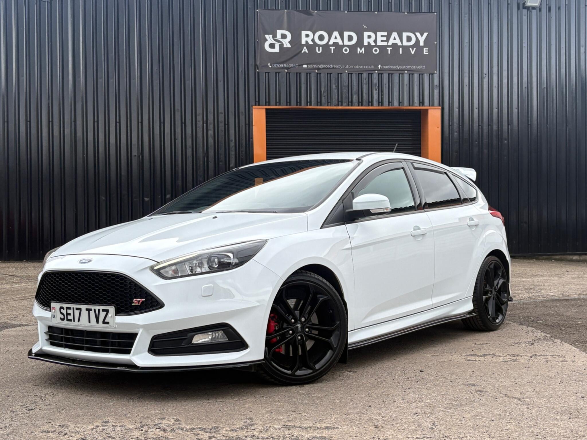 Ford Focus - Image 8