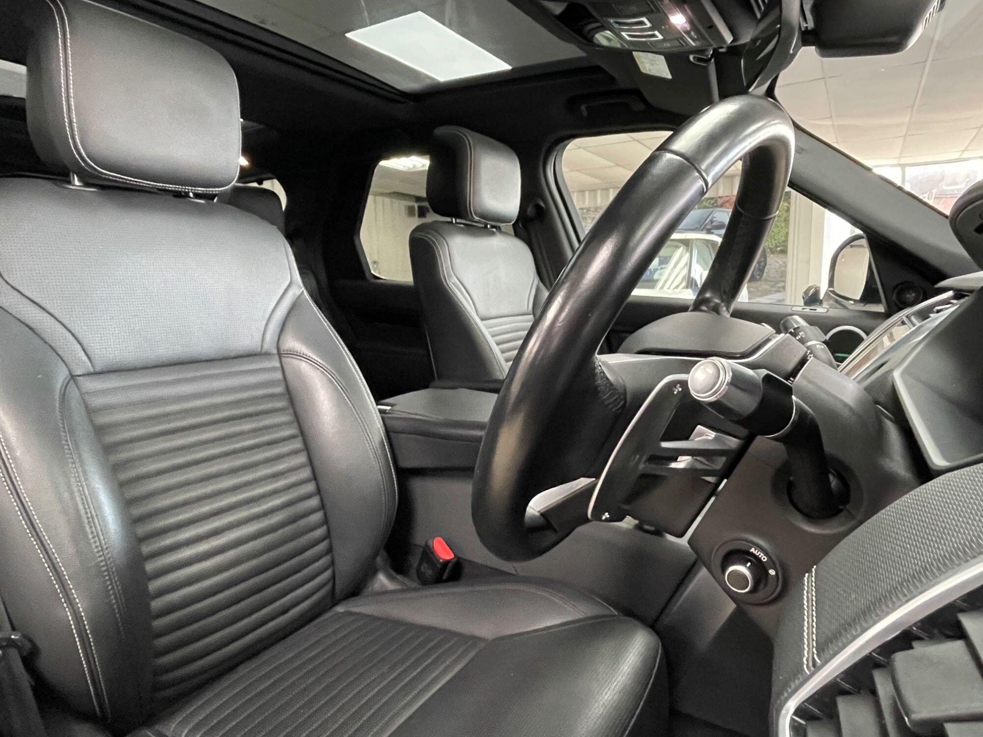 Land Rover Discovery - Image 25