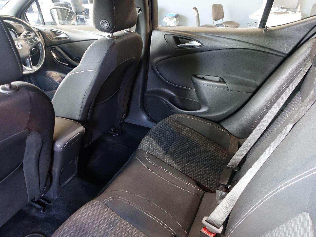 Vauxhall Astra - Image 16