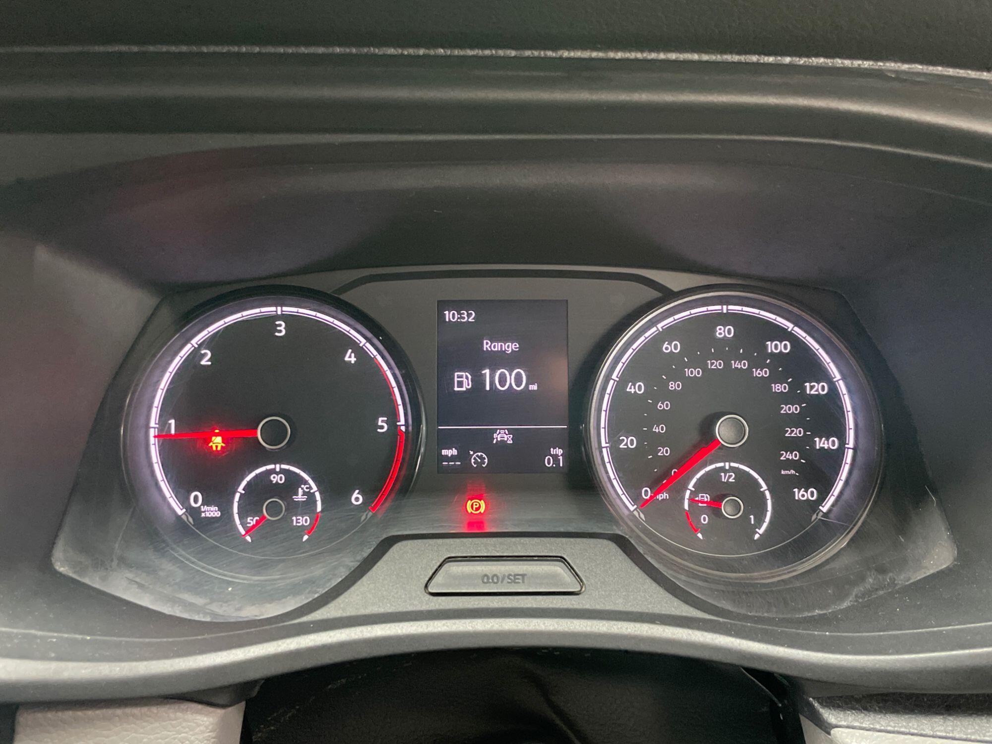 Volkswagen Transporter - Image 28