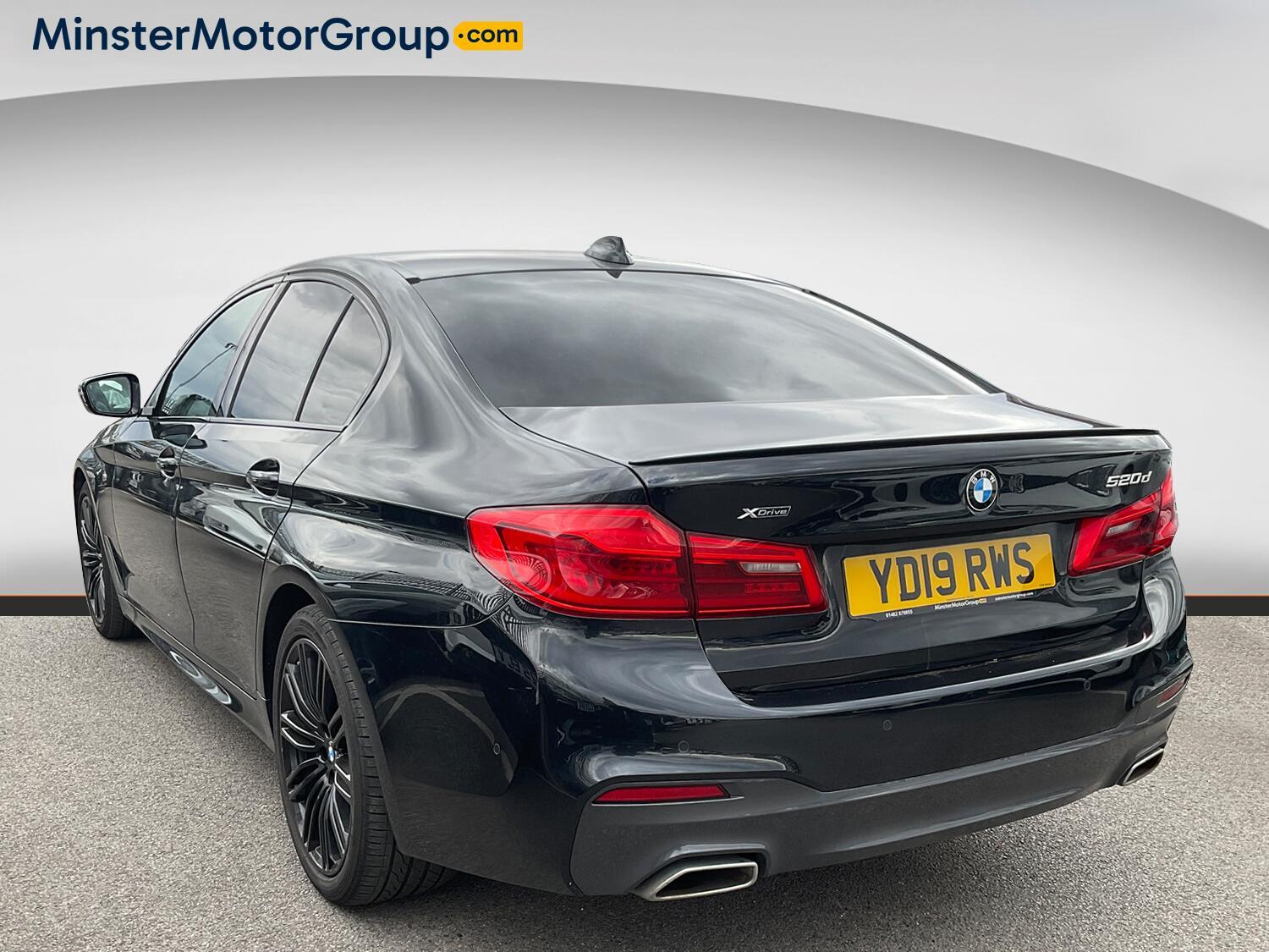 BMW 5 Series - Image 4