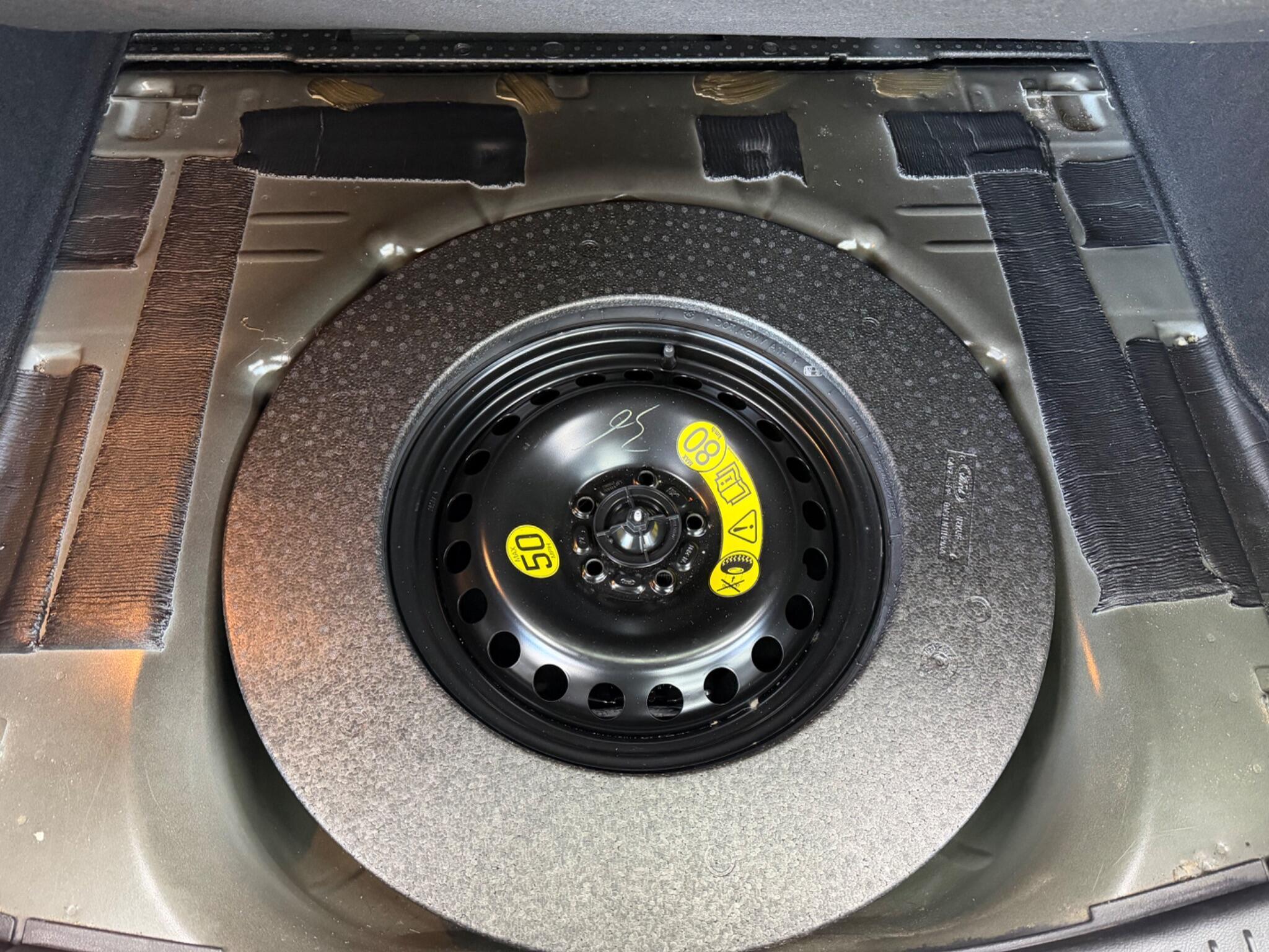 Ford Focus - Image 6