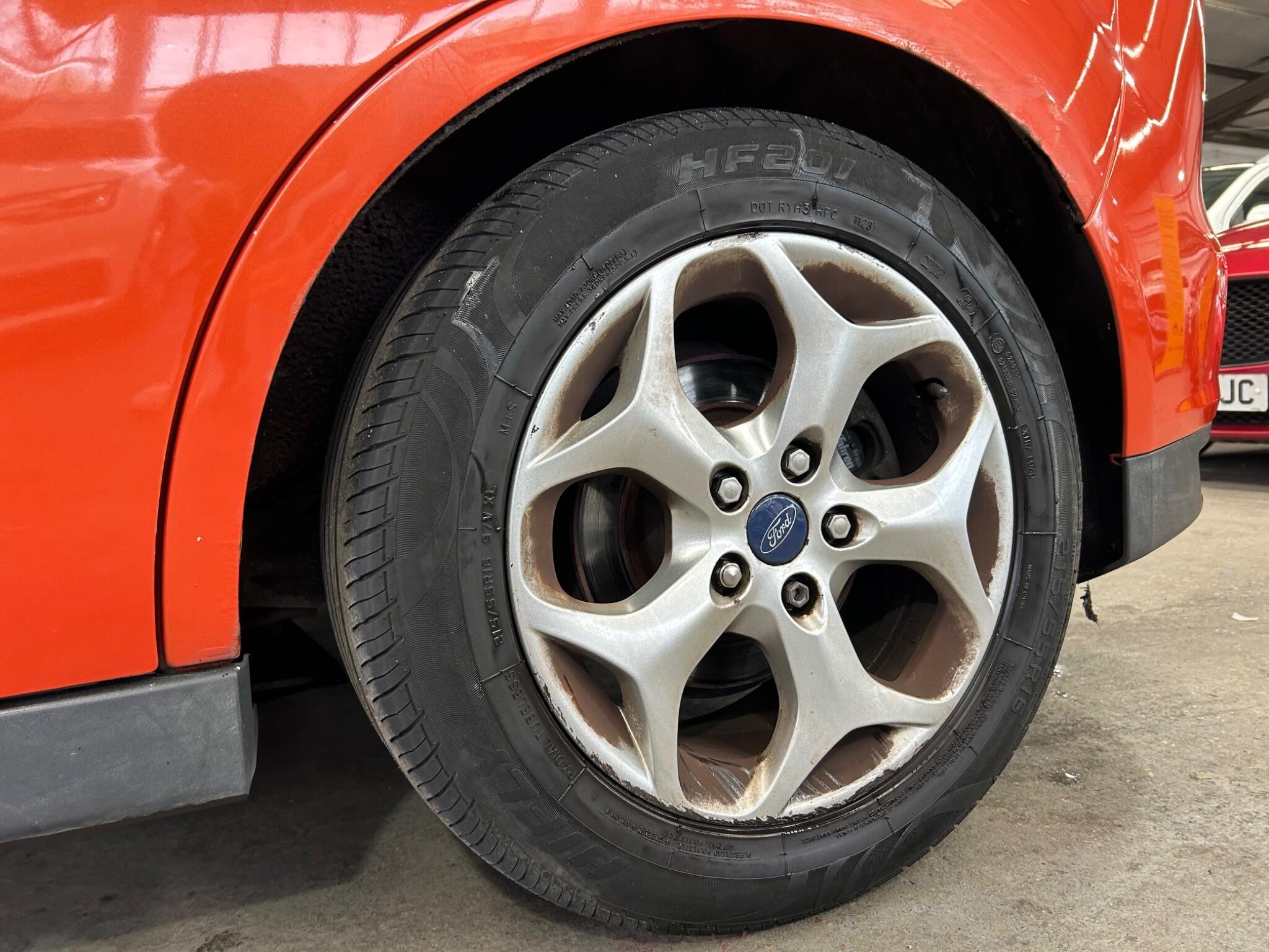 Ford C-MAX - Image 25