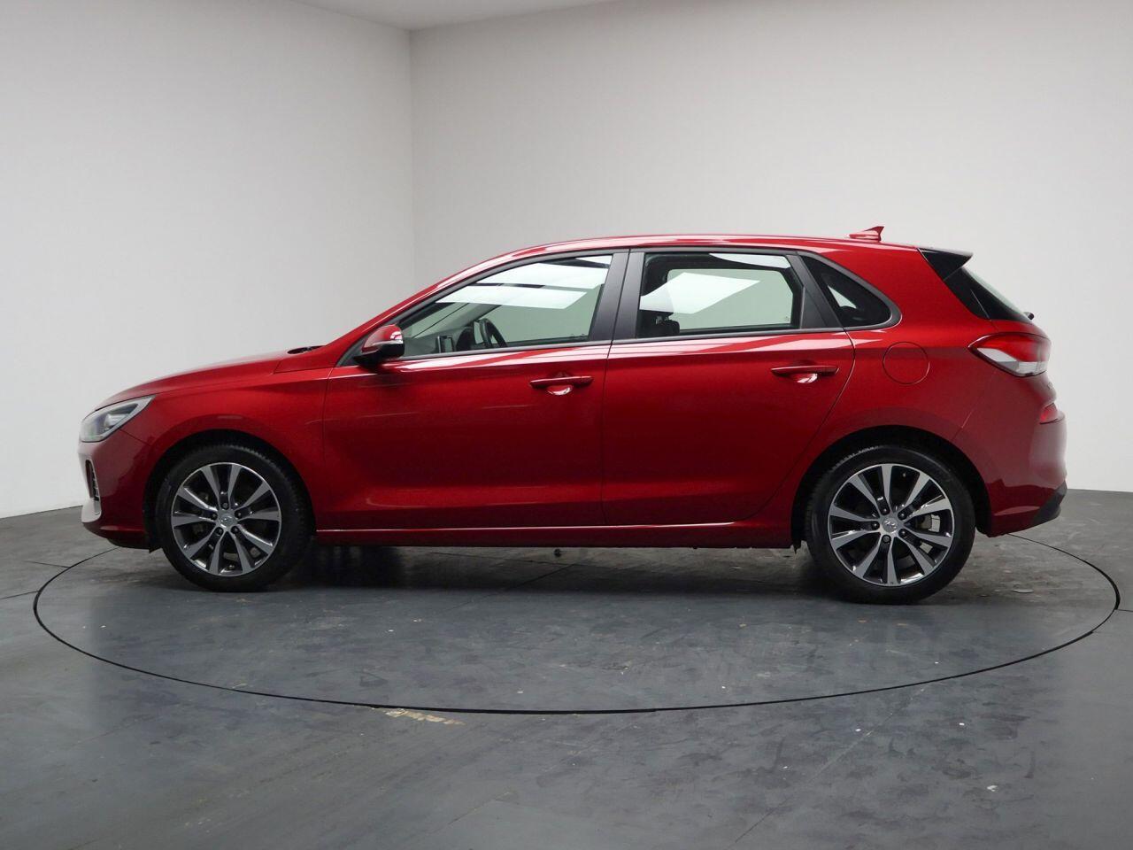 Hyundai i30 - Image 11