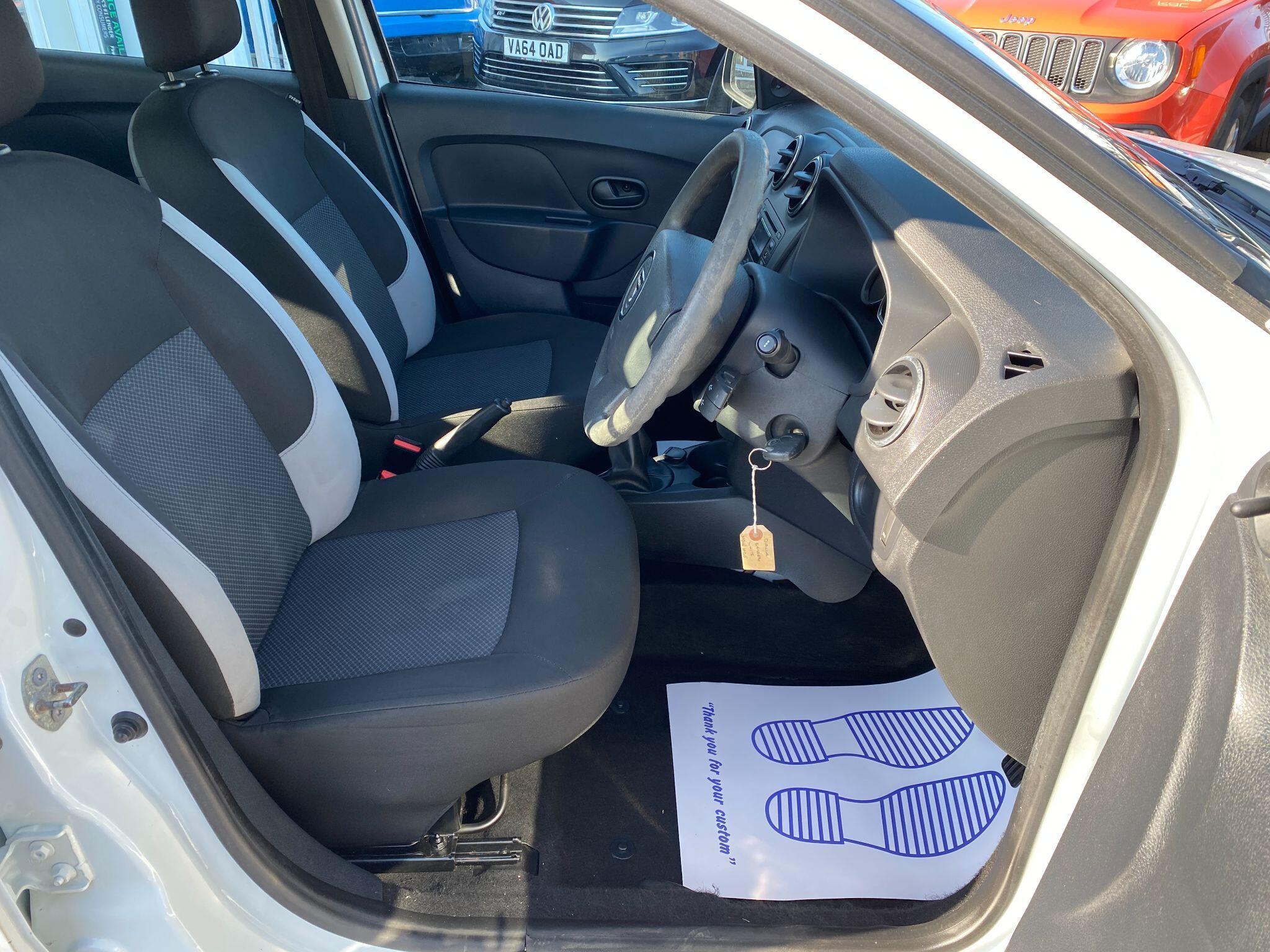 Dacia Sandero - Image 25
