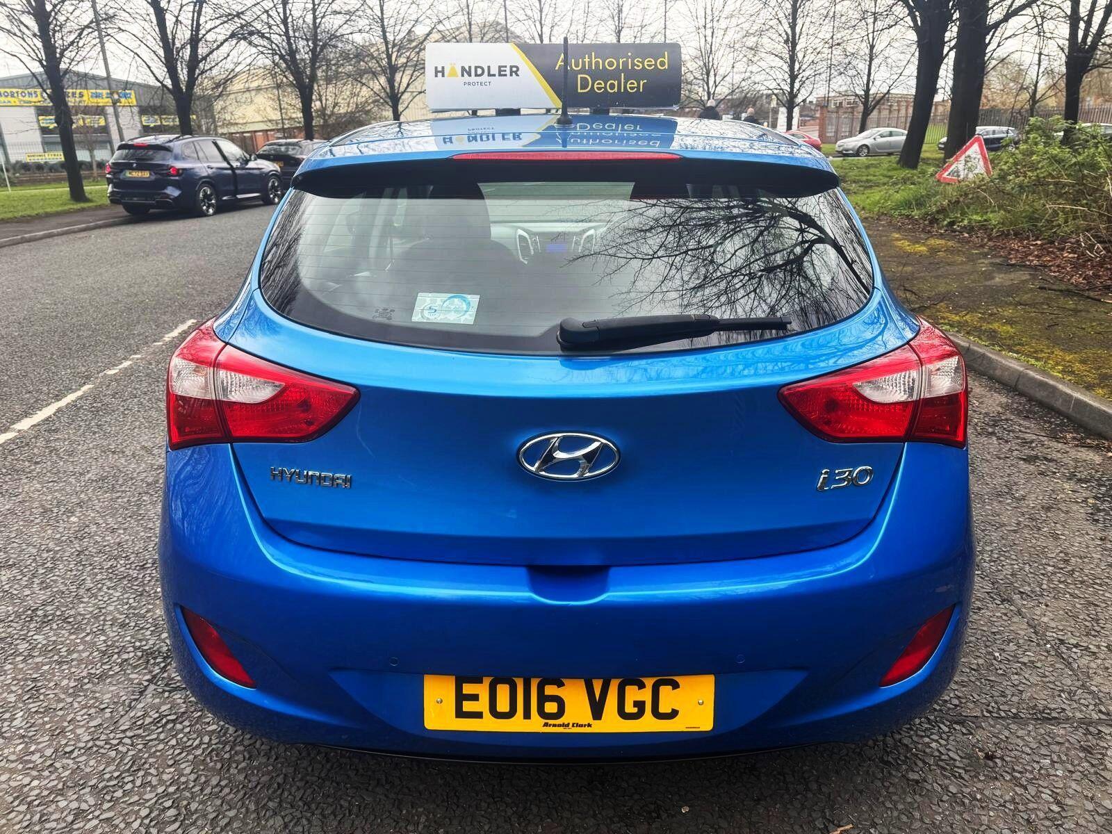 Hyundai i30 - Image 9