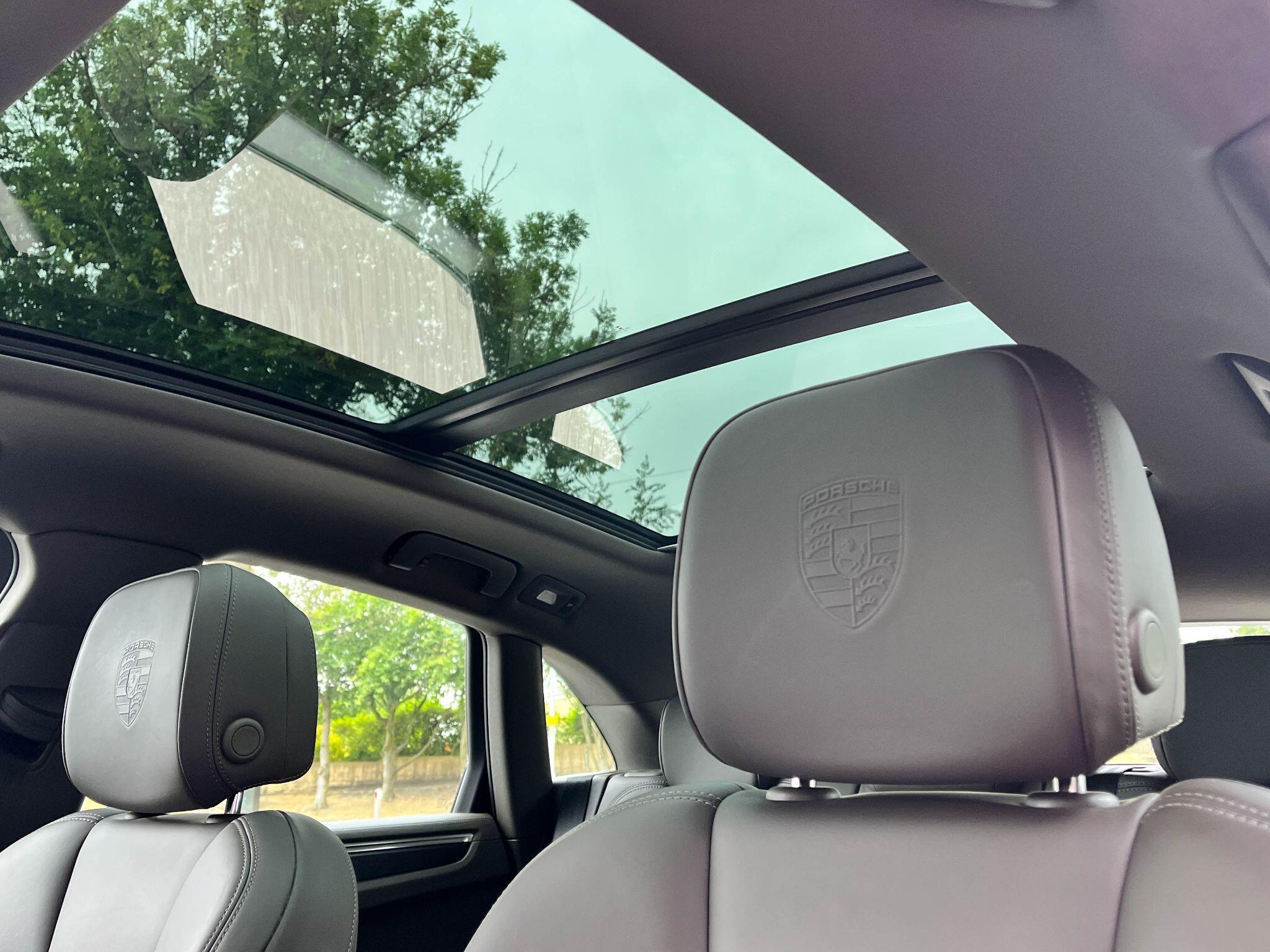 Porsche Macan - Image 14