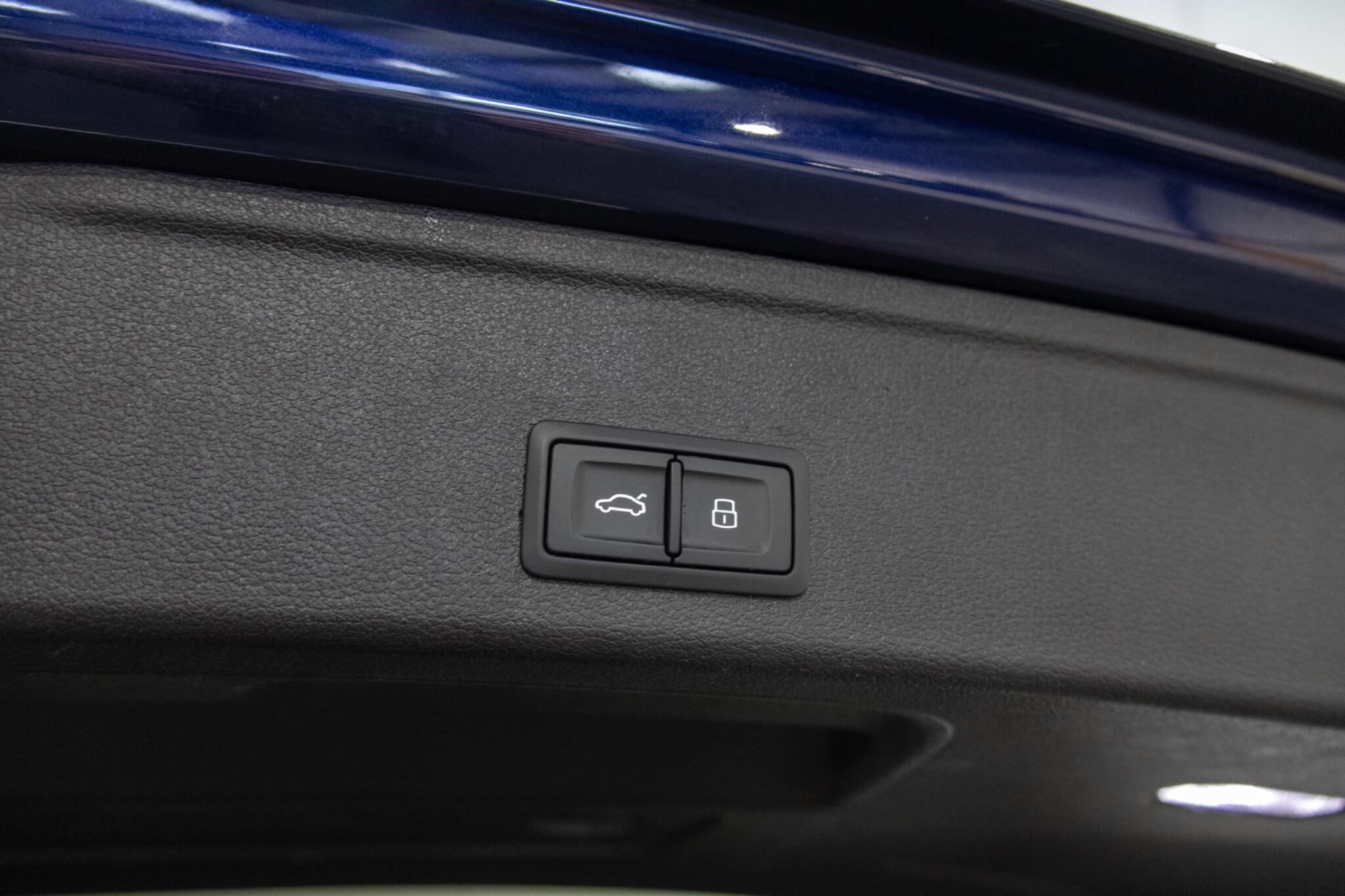 Audi Rs4 Avant - Image 11