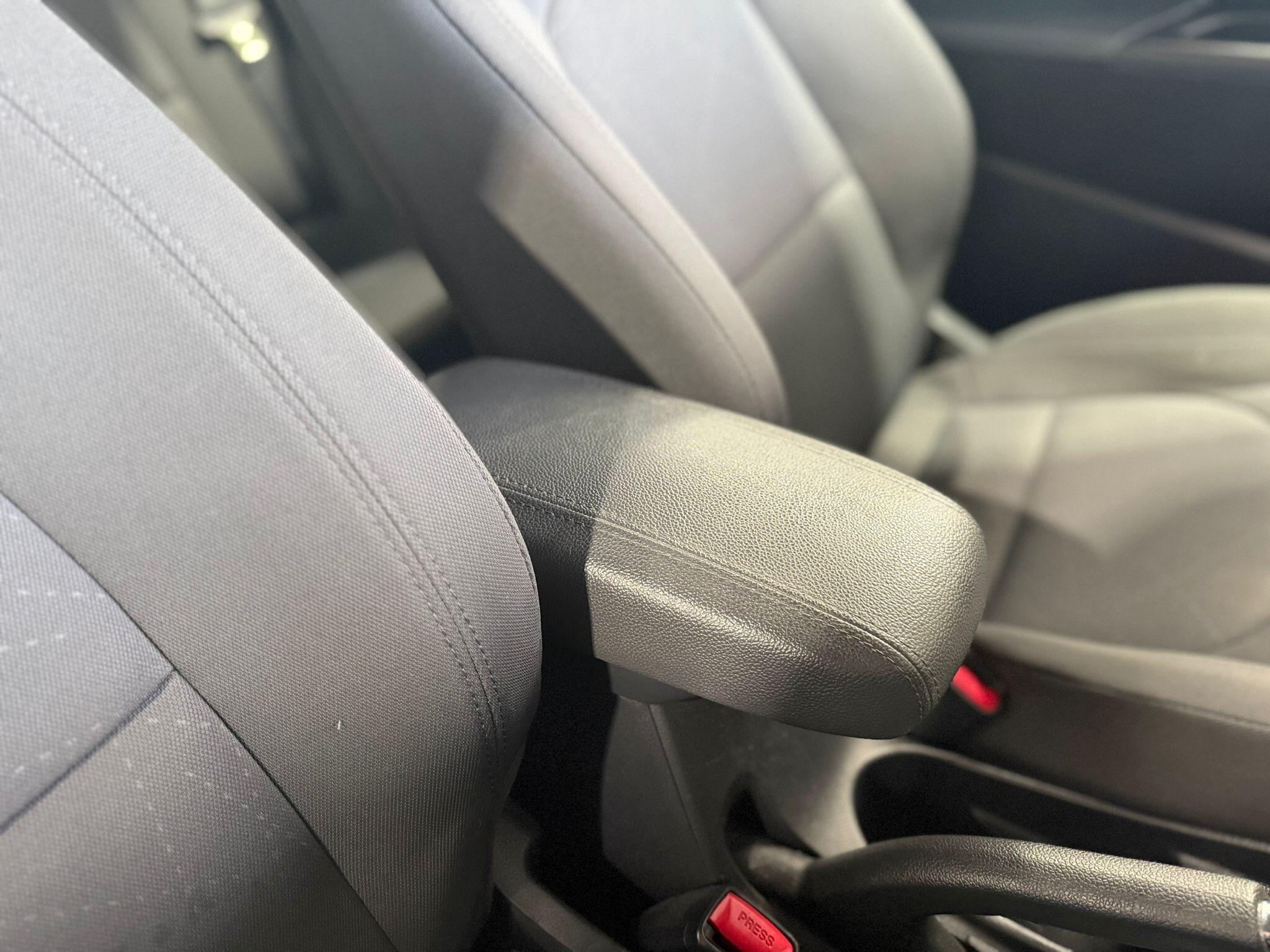 Kia Rio - Image 25