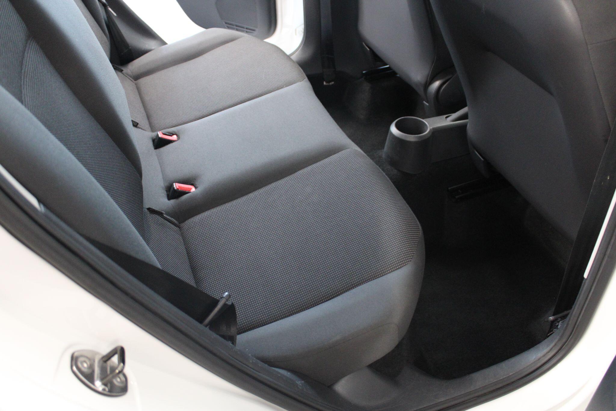 Volkswagen up! - Image 19