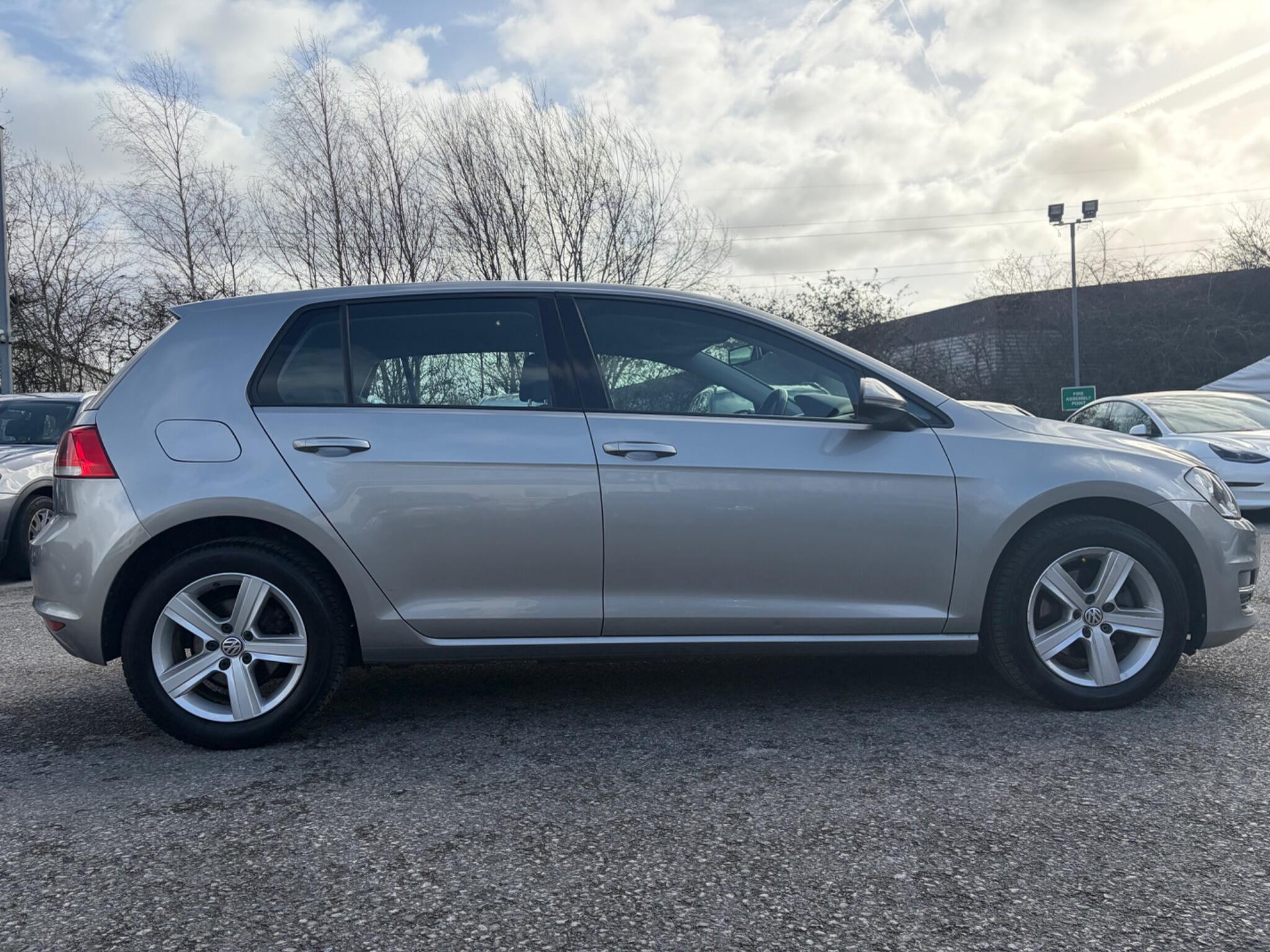 Volkswagen Golf - Image 14