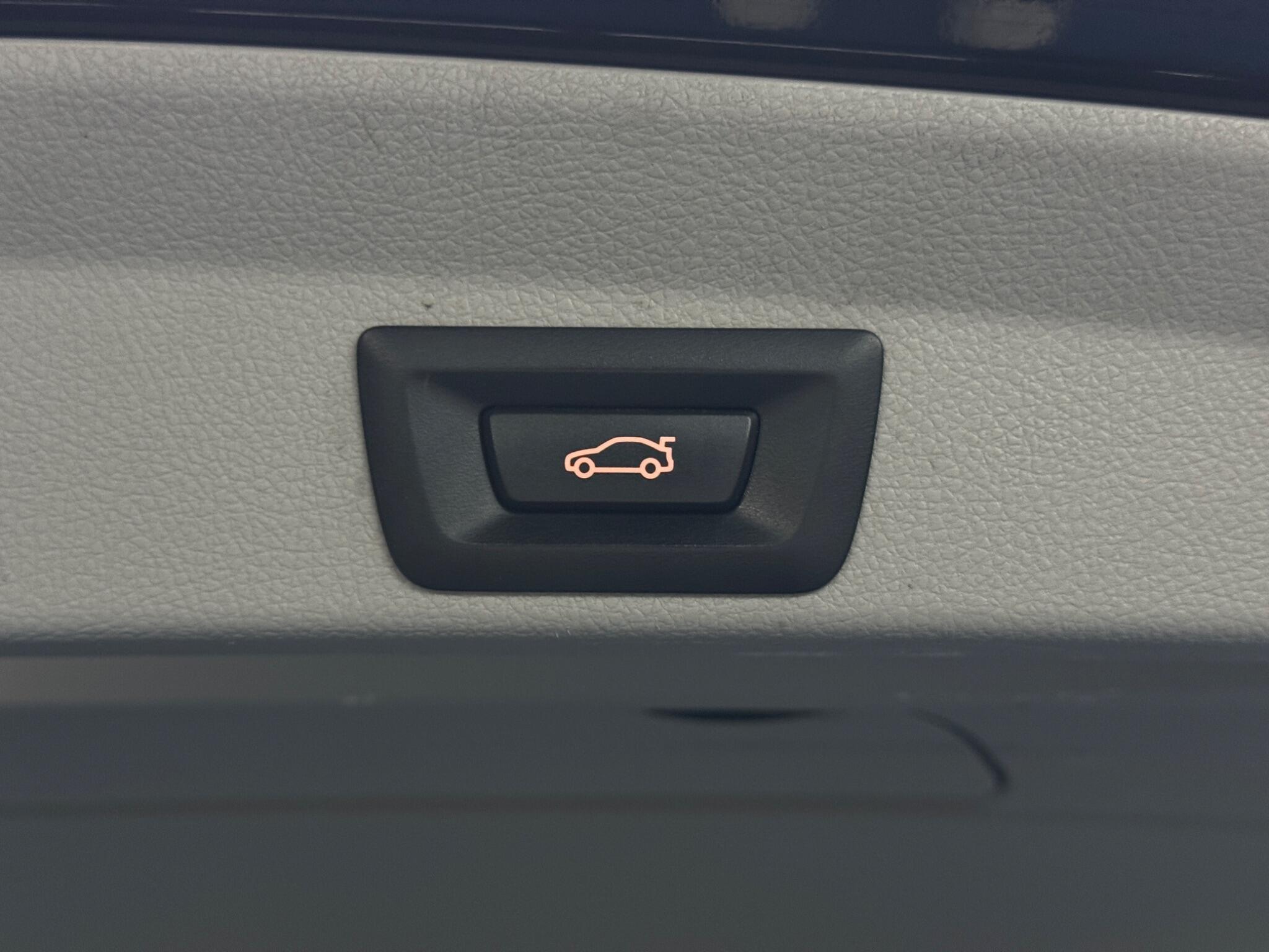 BMW 4 SERIES GRAN COUPE - Image 43