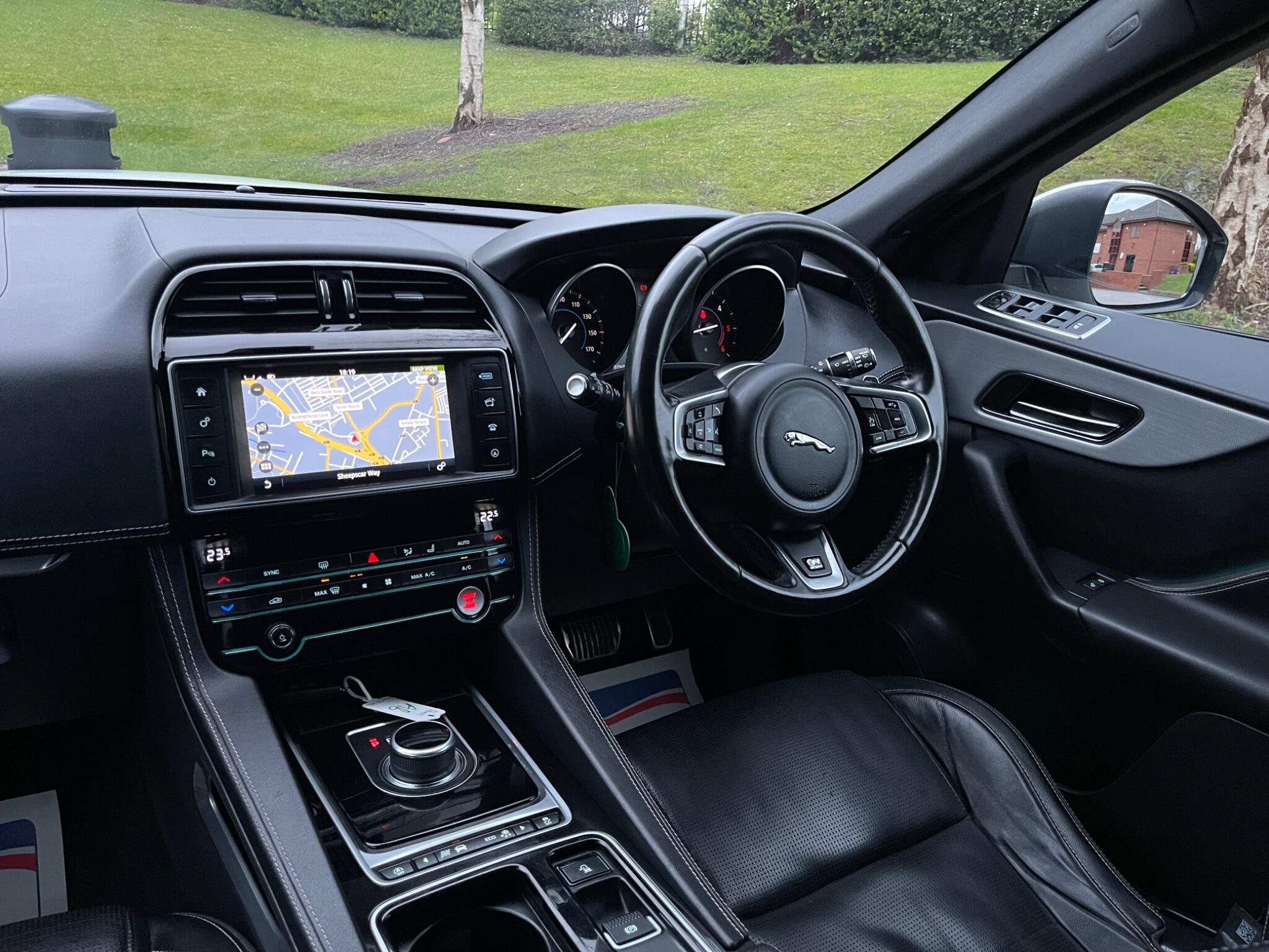 Jaguar F-Pace - Image 50