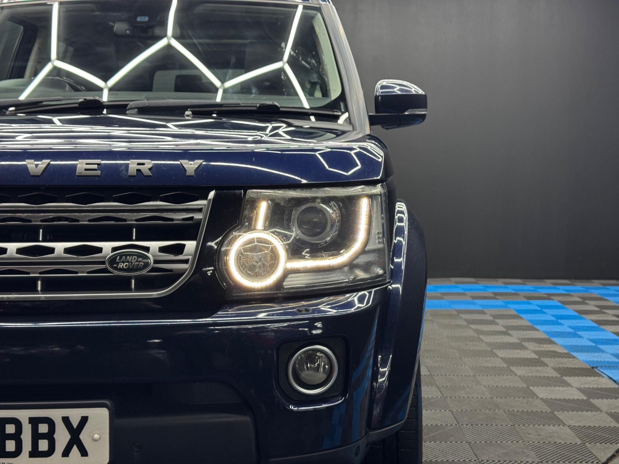 Land Rover DISCOVERY 4 - Image 49