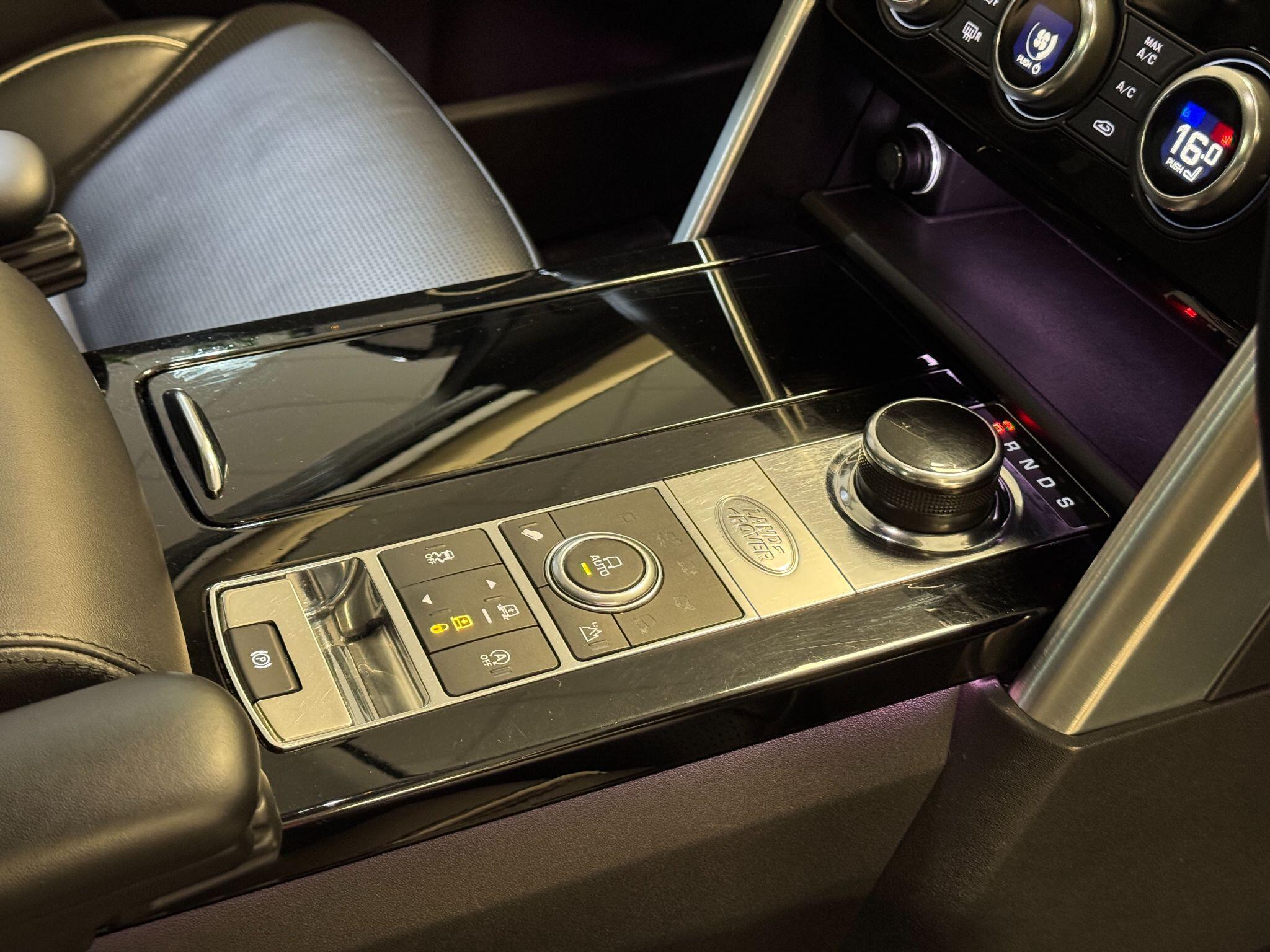 Land Rover Discovery - Image 12