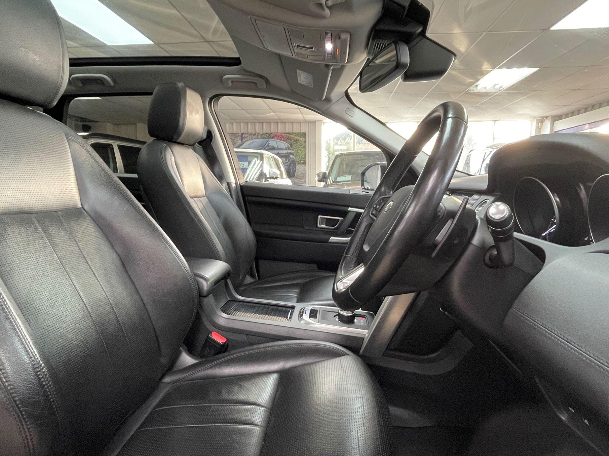 Land Rover DISCOVERY SPORT - Image 32