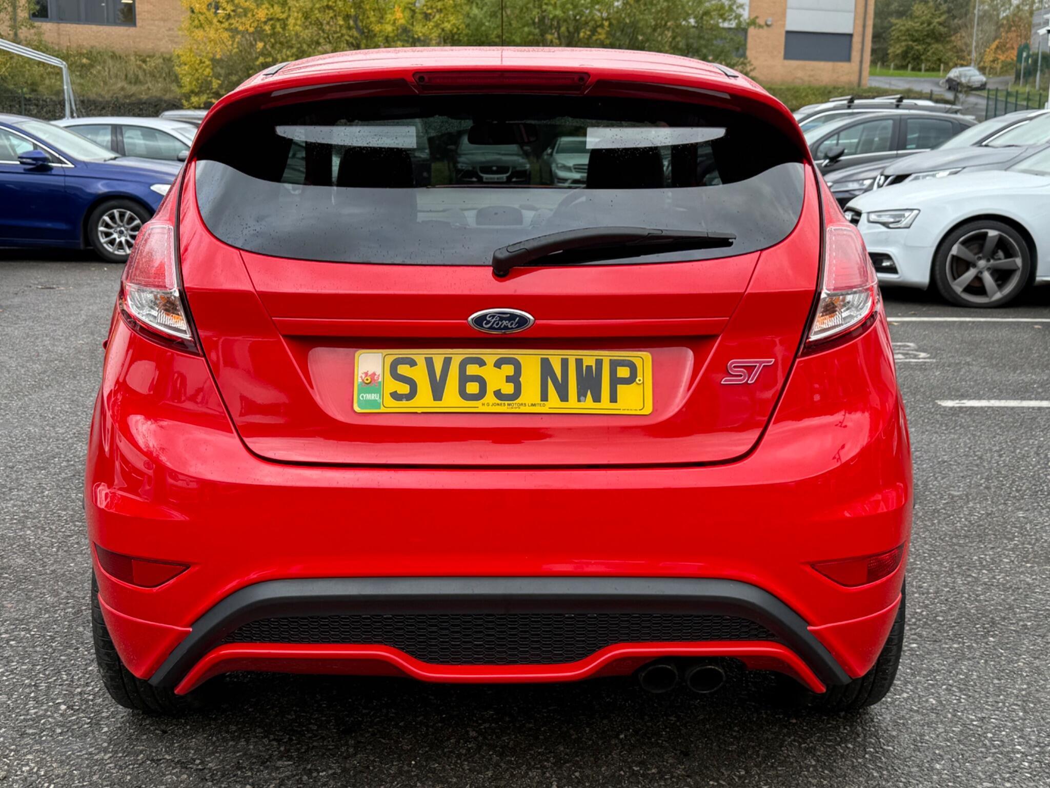 Ford Fiesta - Image 14