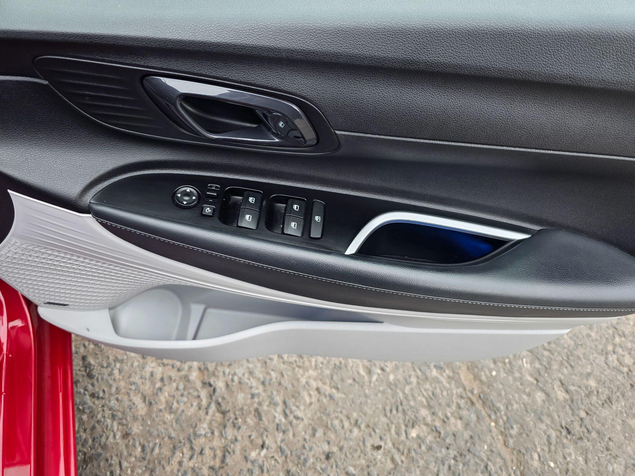 Hyundai i20 - Image 23