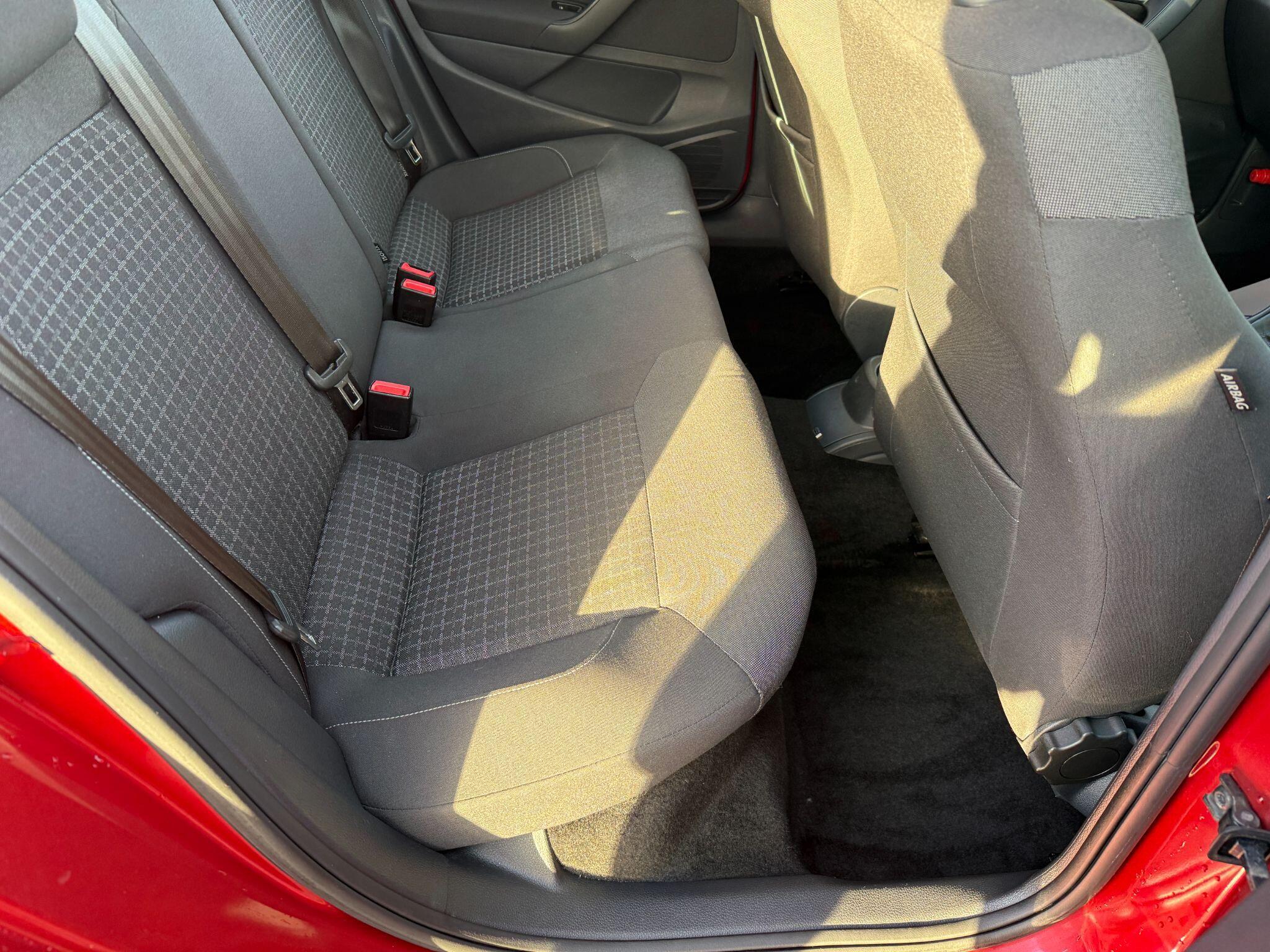 Volkswagen Polo - Image 33