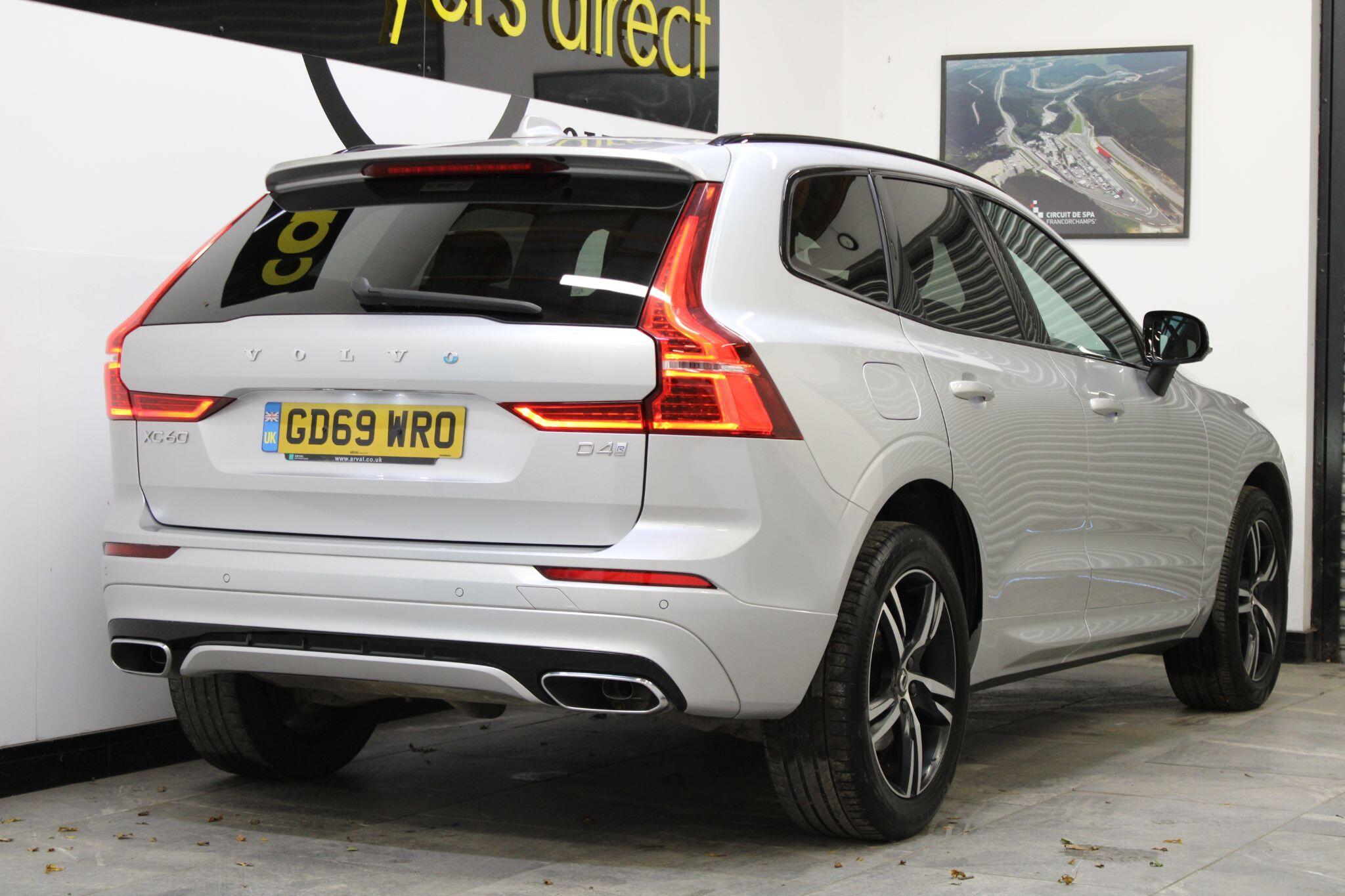 Volvo XC60 - Image 10