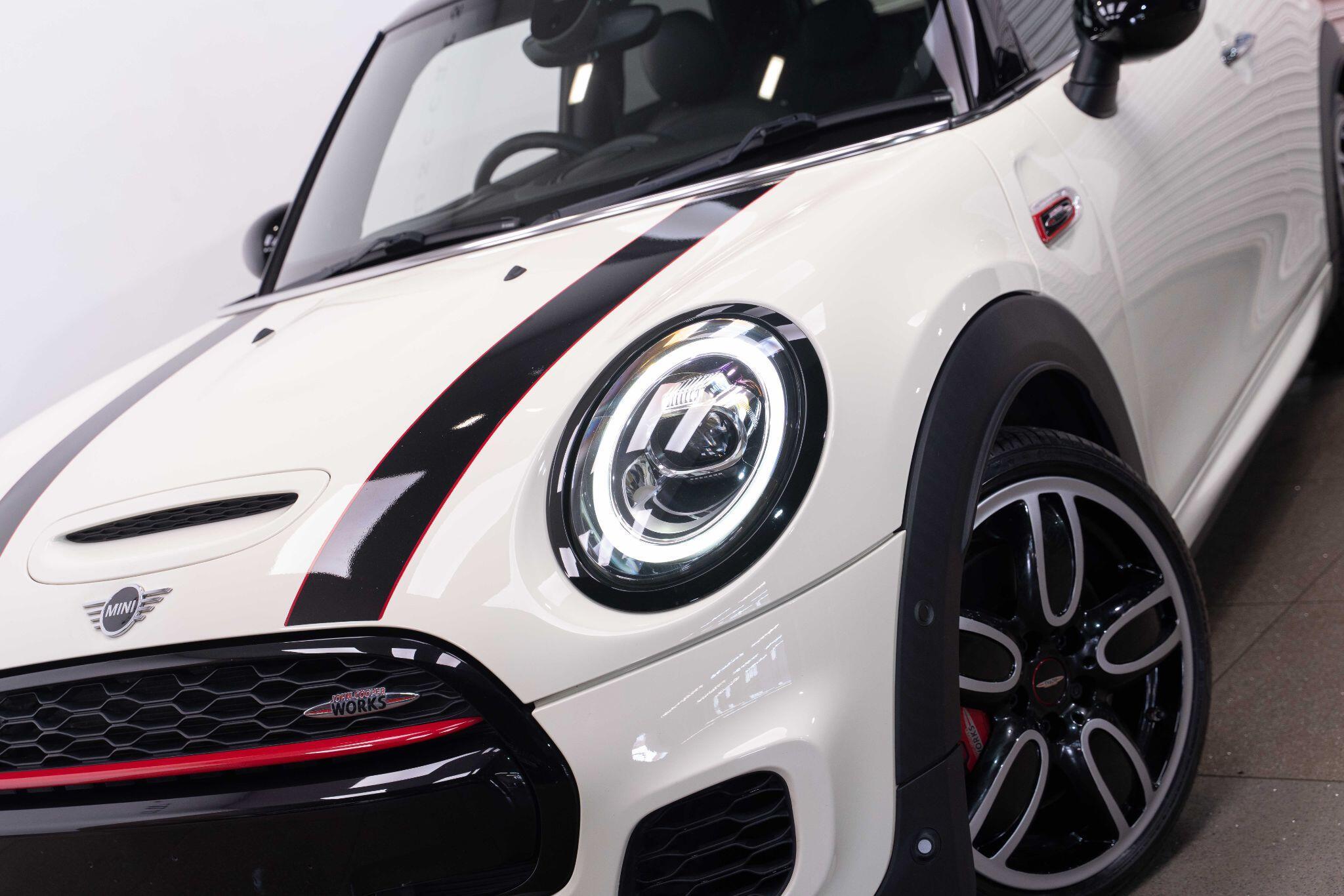 MINI Hatch - Image 40