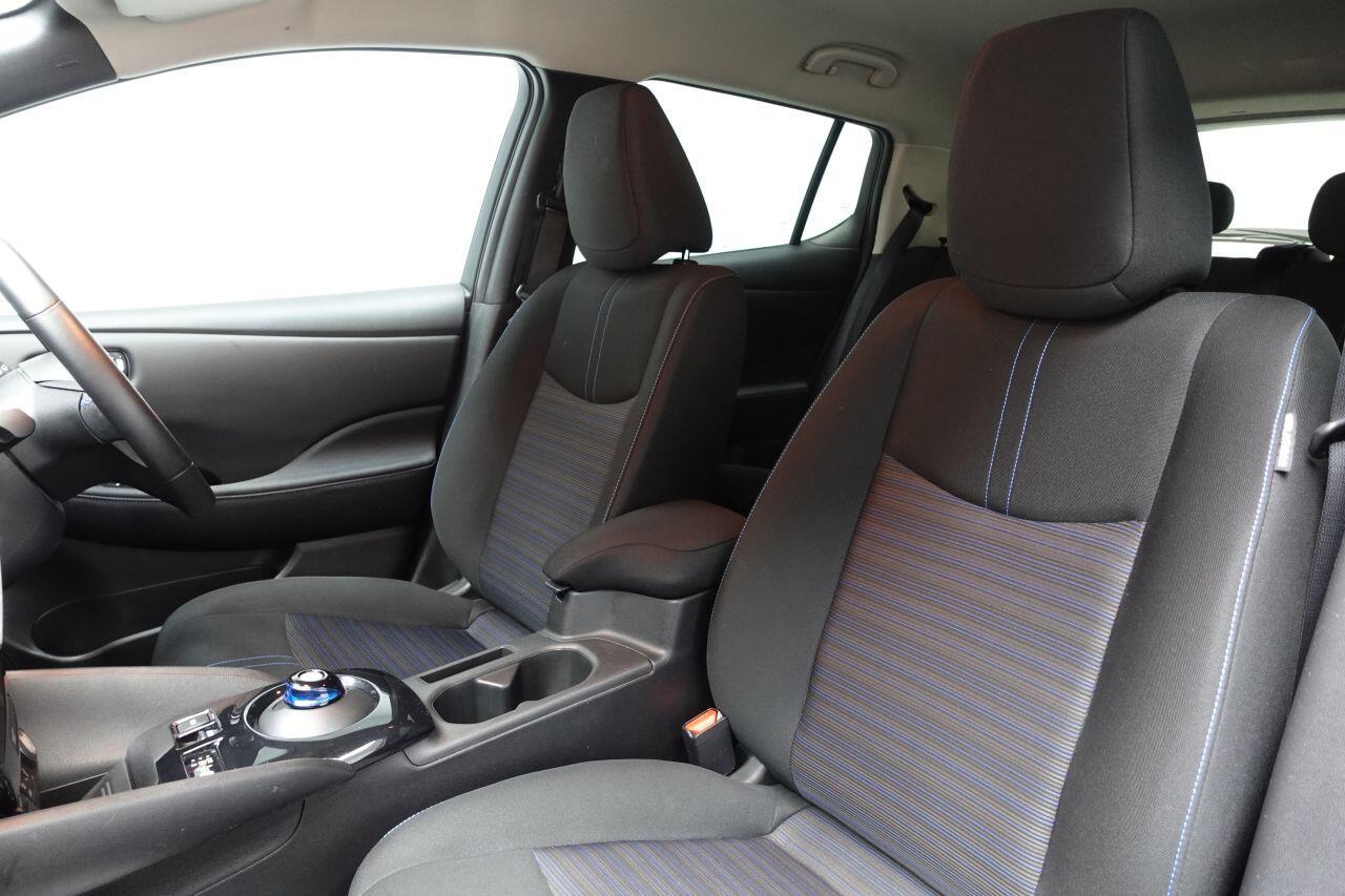 Nissan Leaf - Image 13