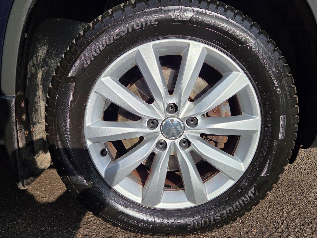 Volkswagen Tiguan - Image 10