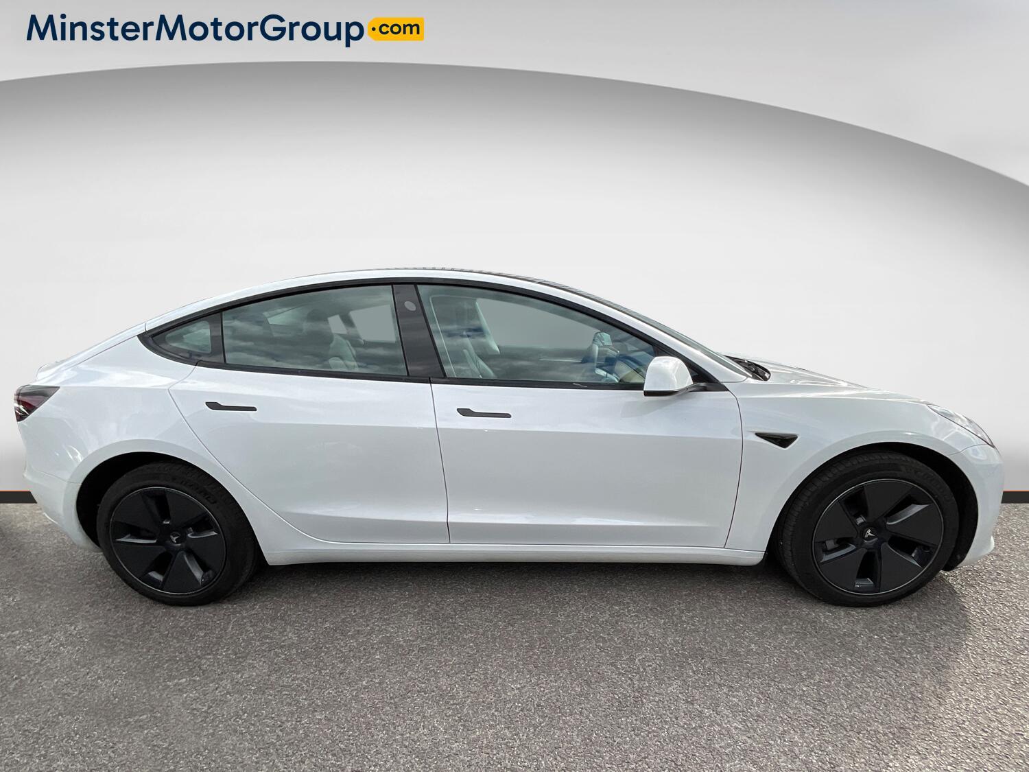Tesla Model 3 - Image 2