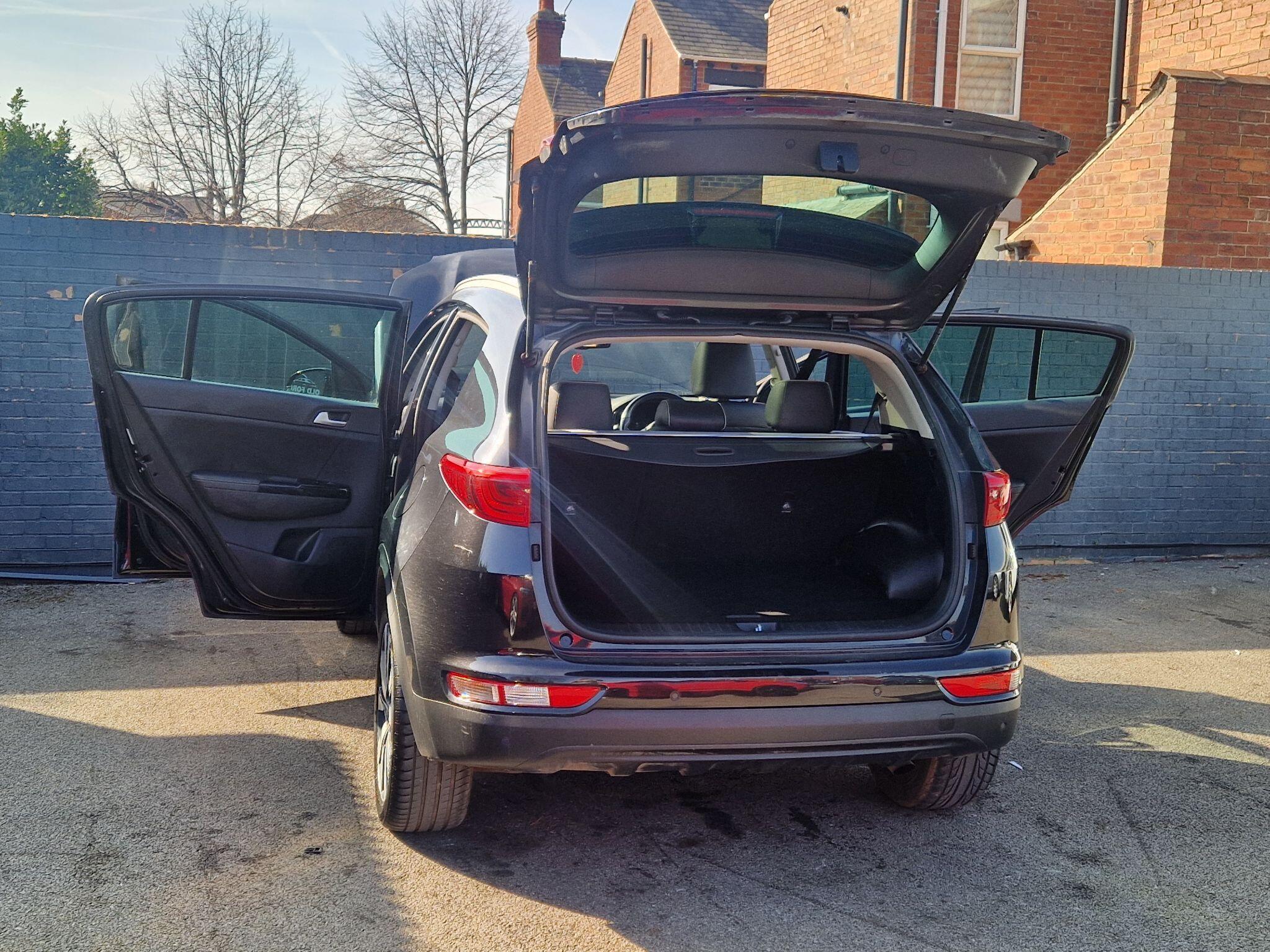 Kia Sportage - Image 13