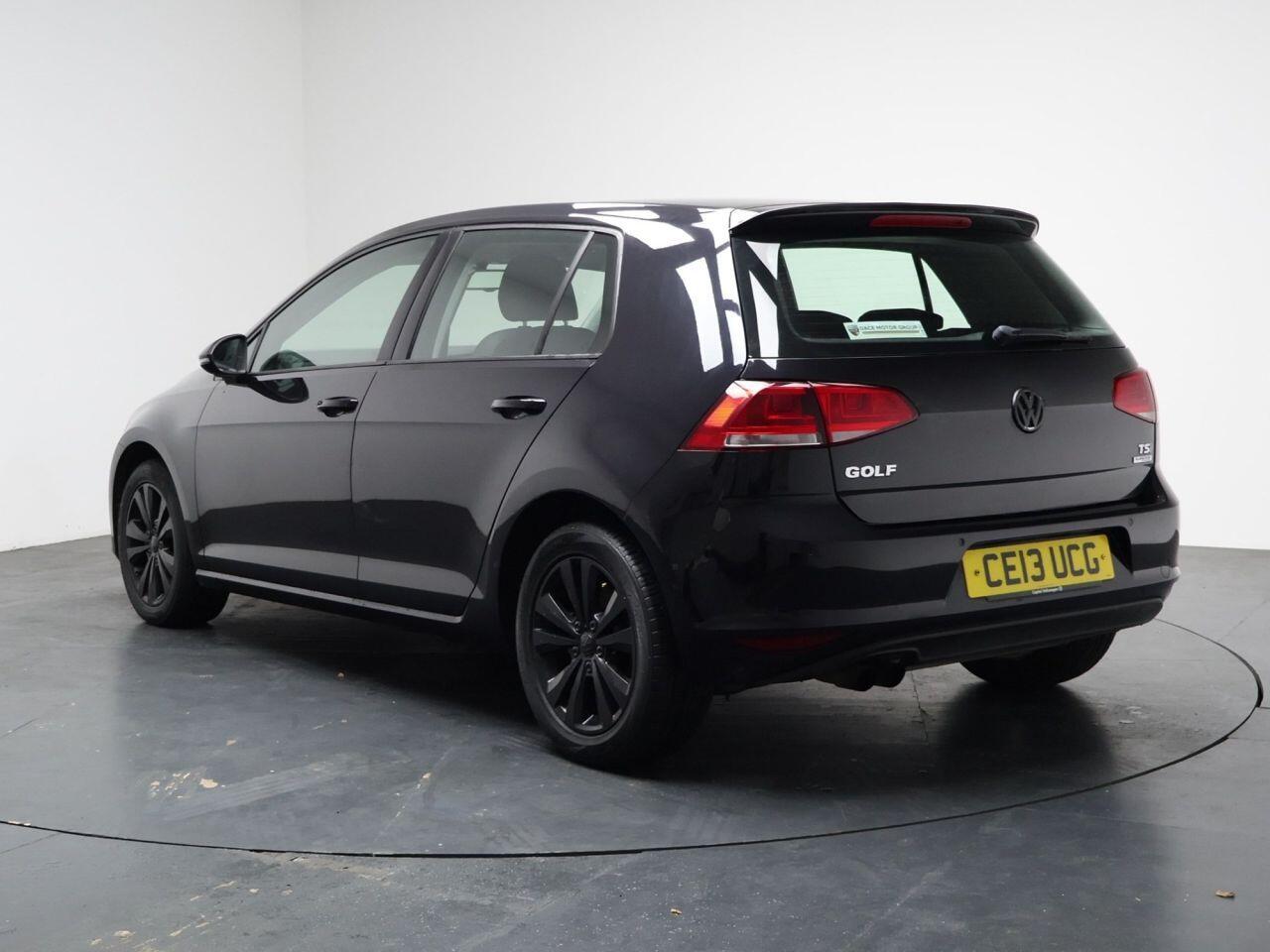Volkswagen Golf - Image 9