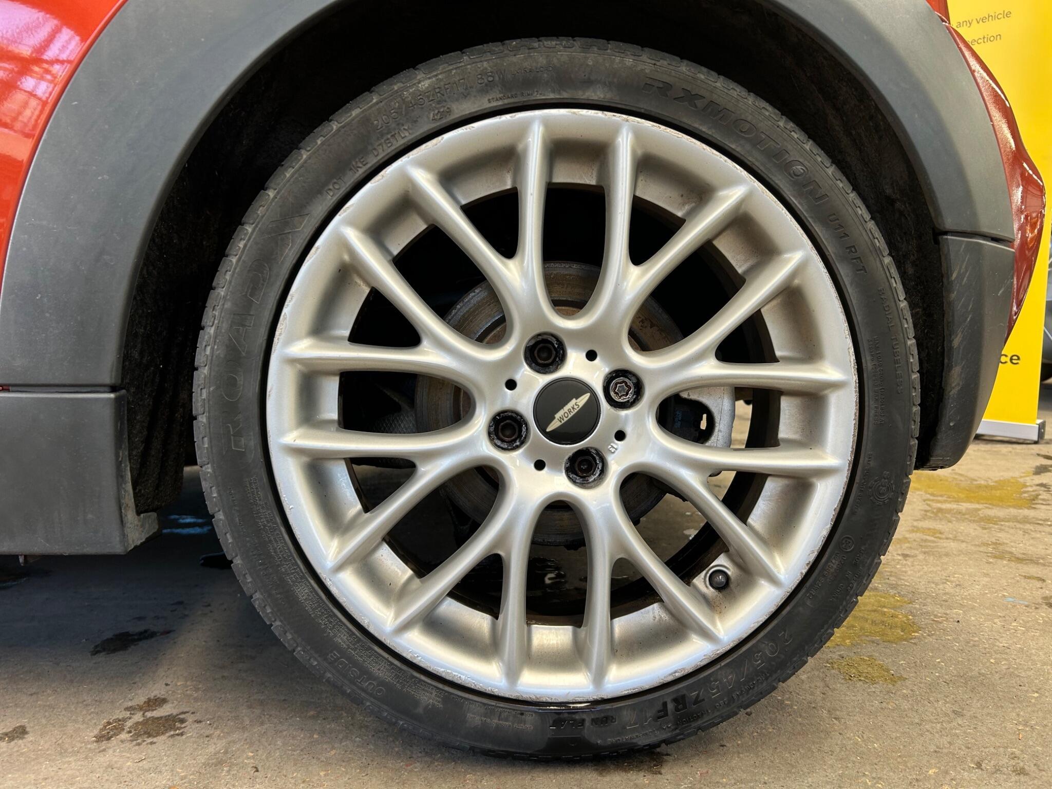 MINI Convertible - Image 33