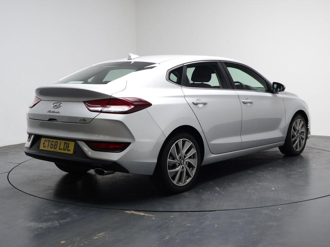 Hyundai i30 - Image 12