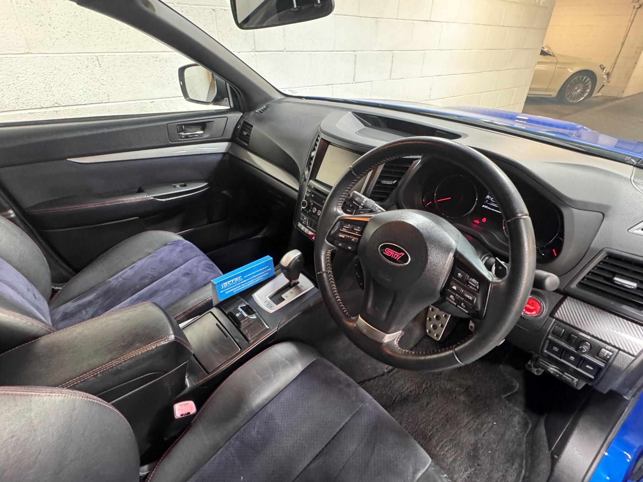 Subaru Legacy - Image 9