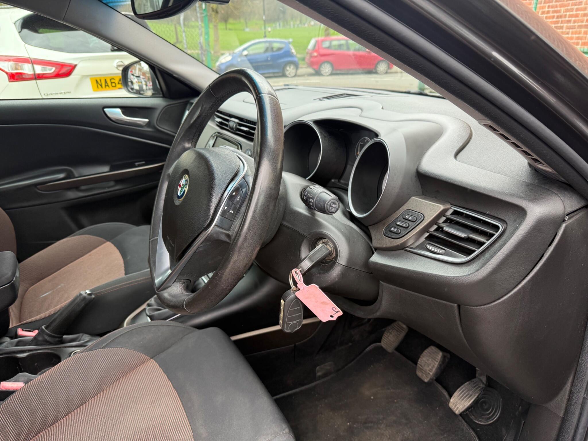 Alfa Romeo Giulietta - Image 20