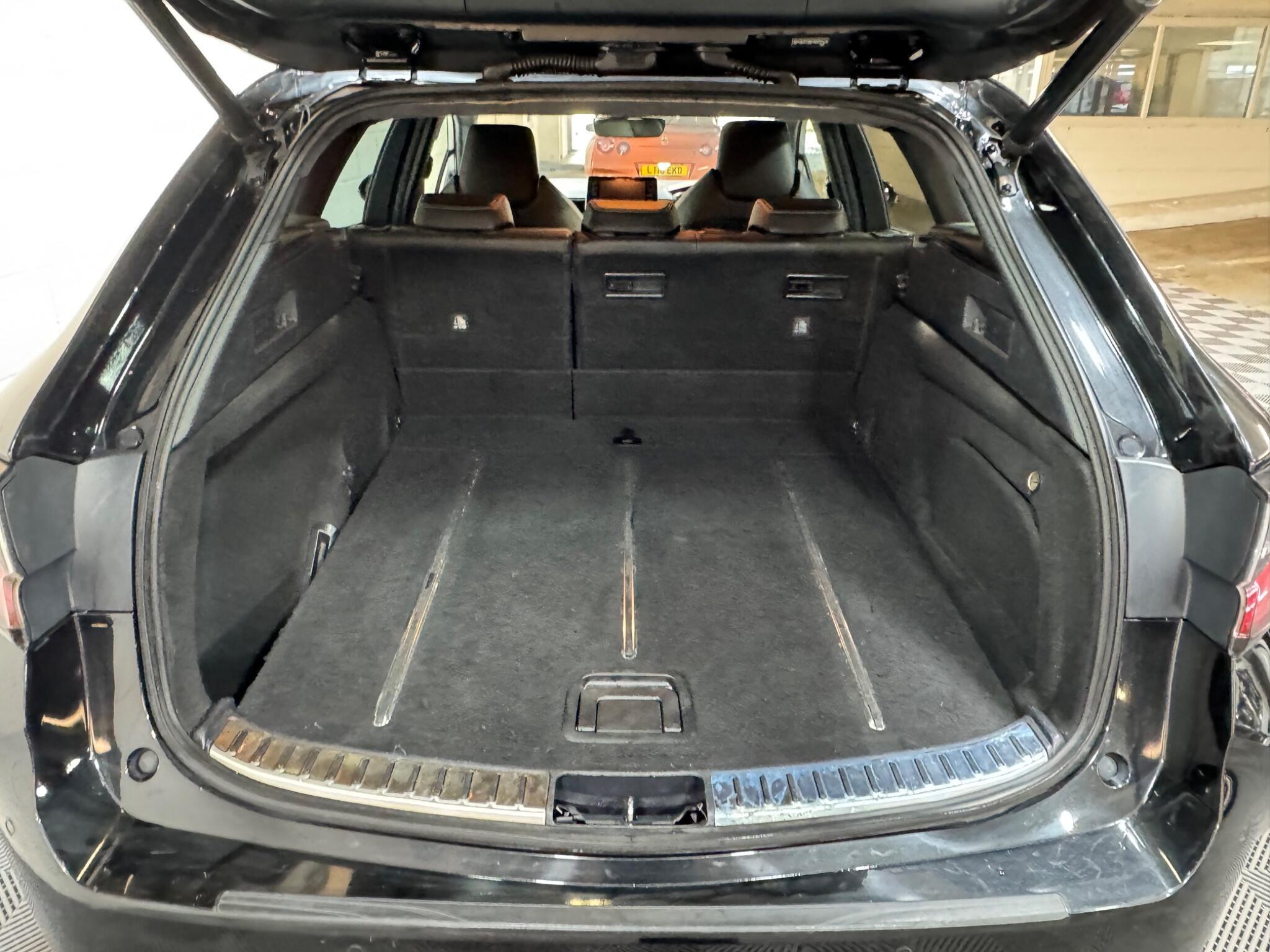 Toyota Corolla - Image 10