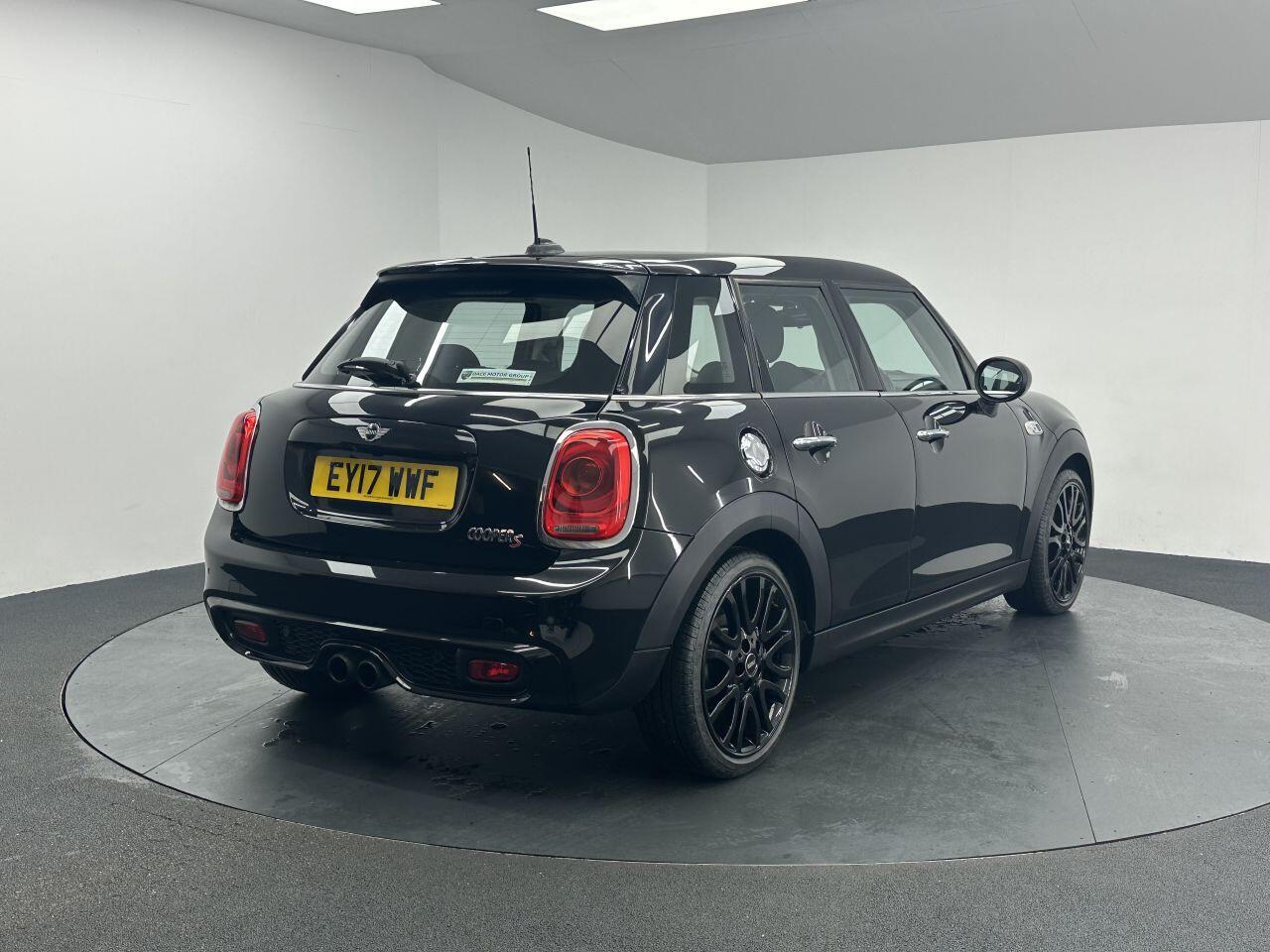 MINI Hatch - Image 15