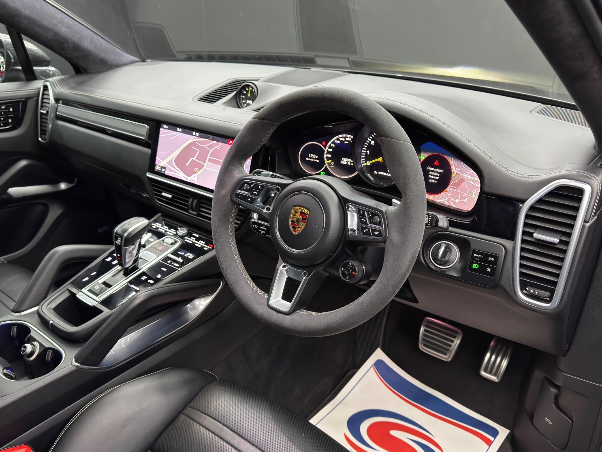 Porsche Cayenne - Image 9