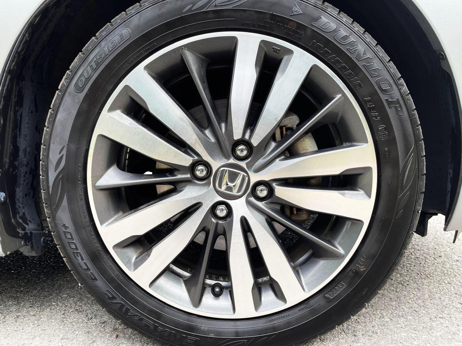 Honda FIT - Image 57