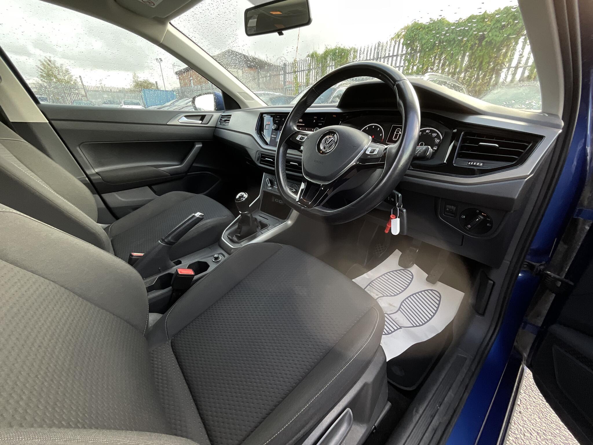 Volkswagen Polo - Image 7