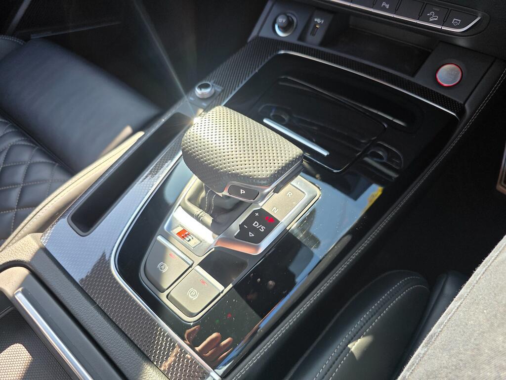 Audi SQ5 - Image 33