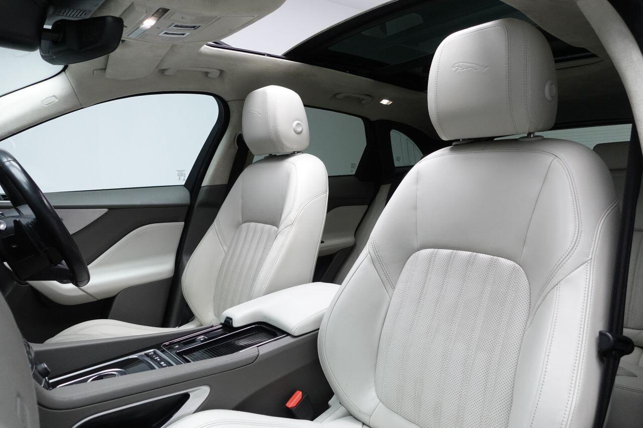Jaguar F-Pace - Image 17