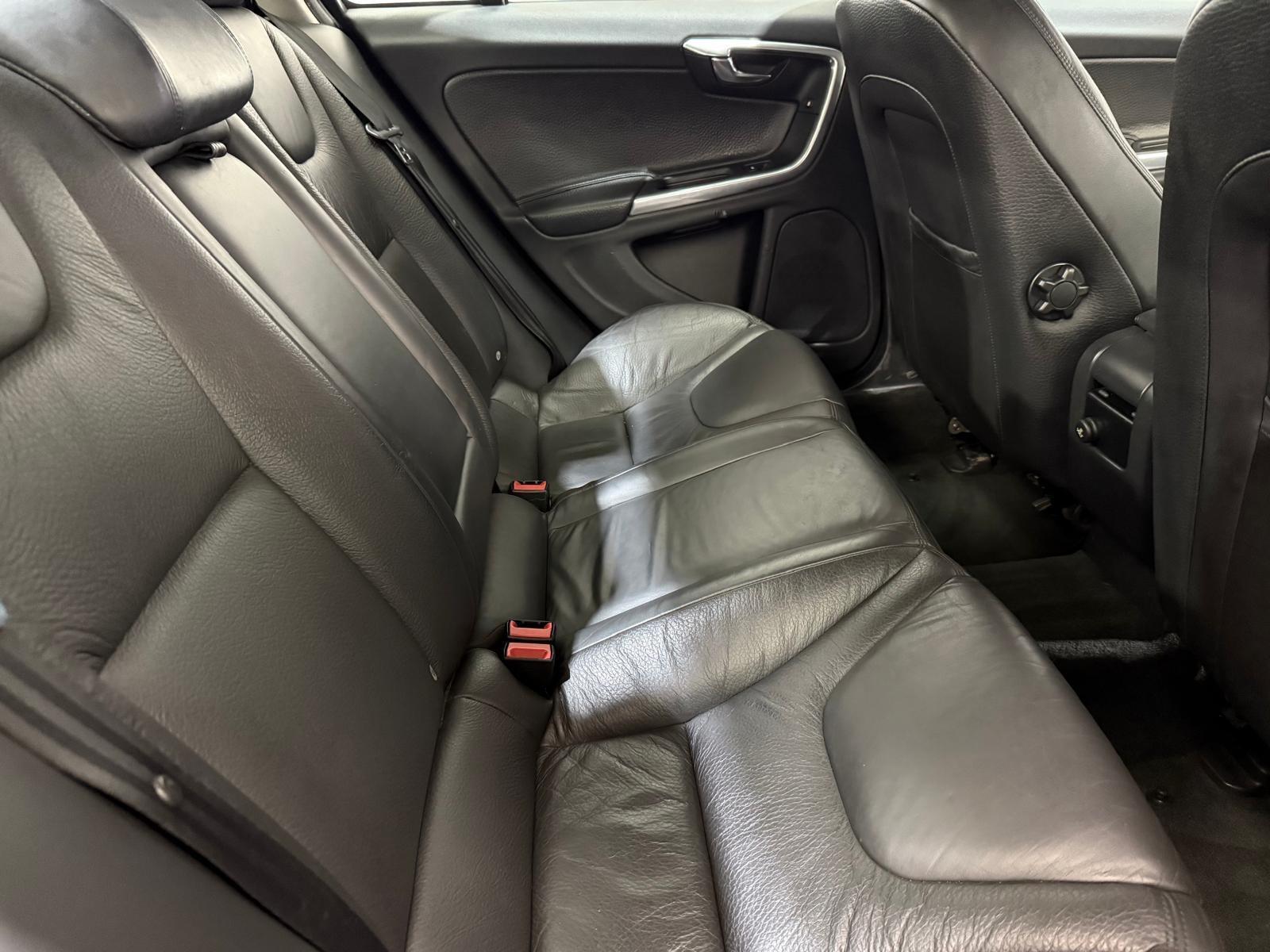 Volvo S60 - Image 47