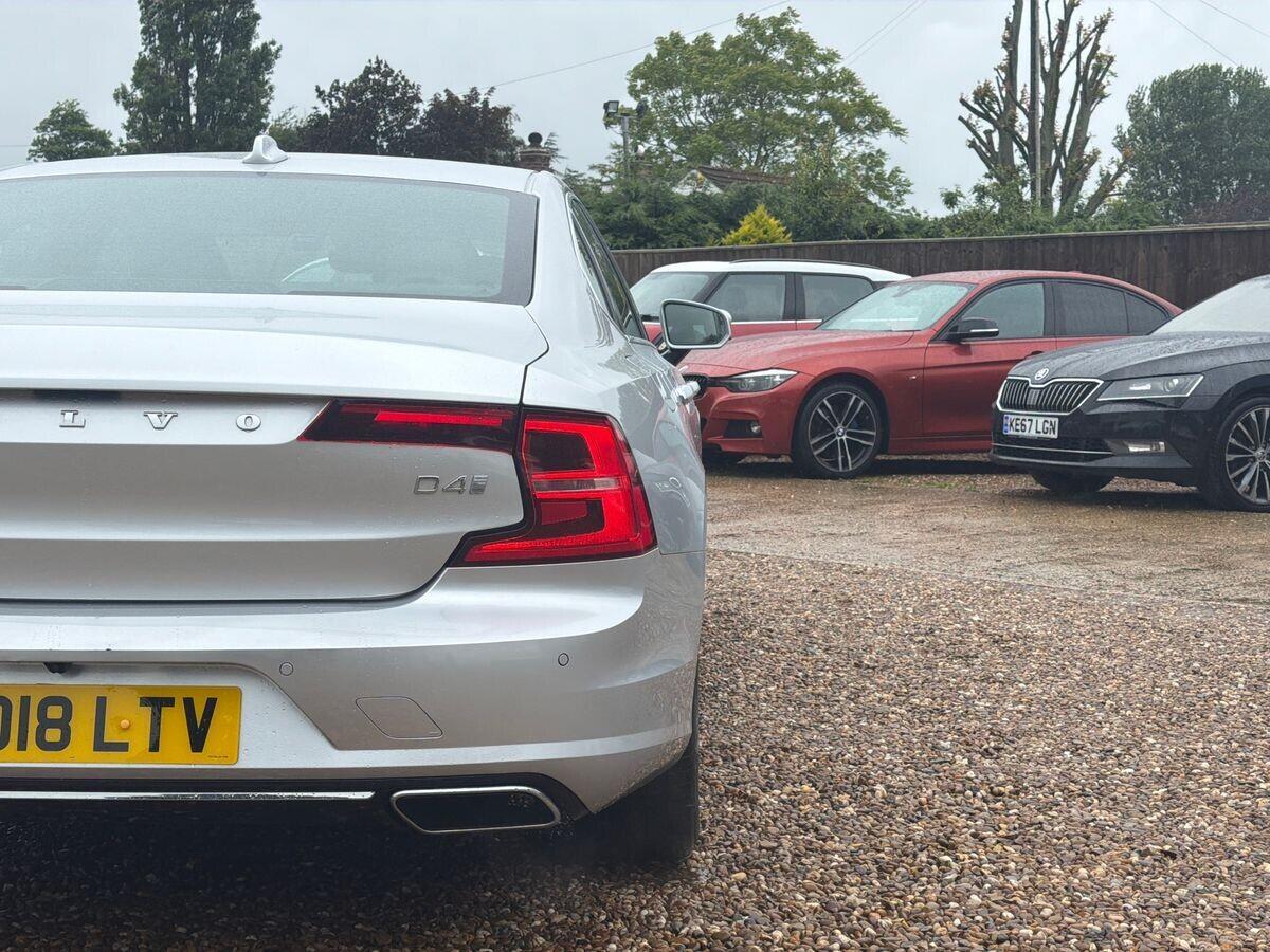 Volvo S90 - Image 12