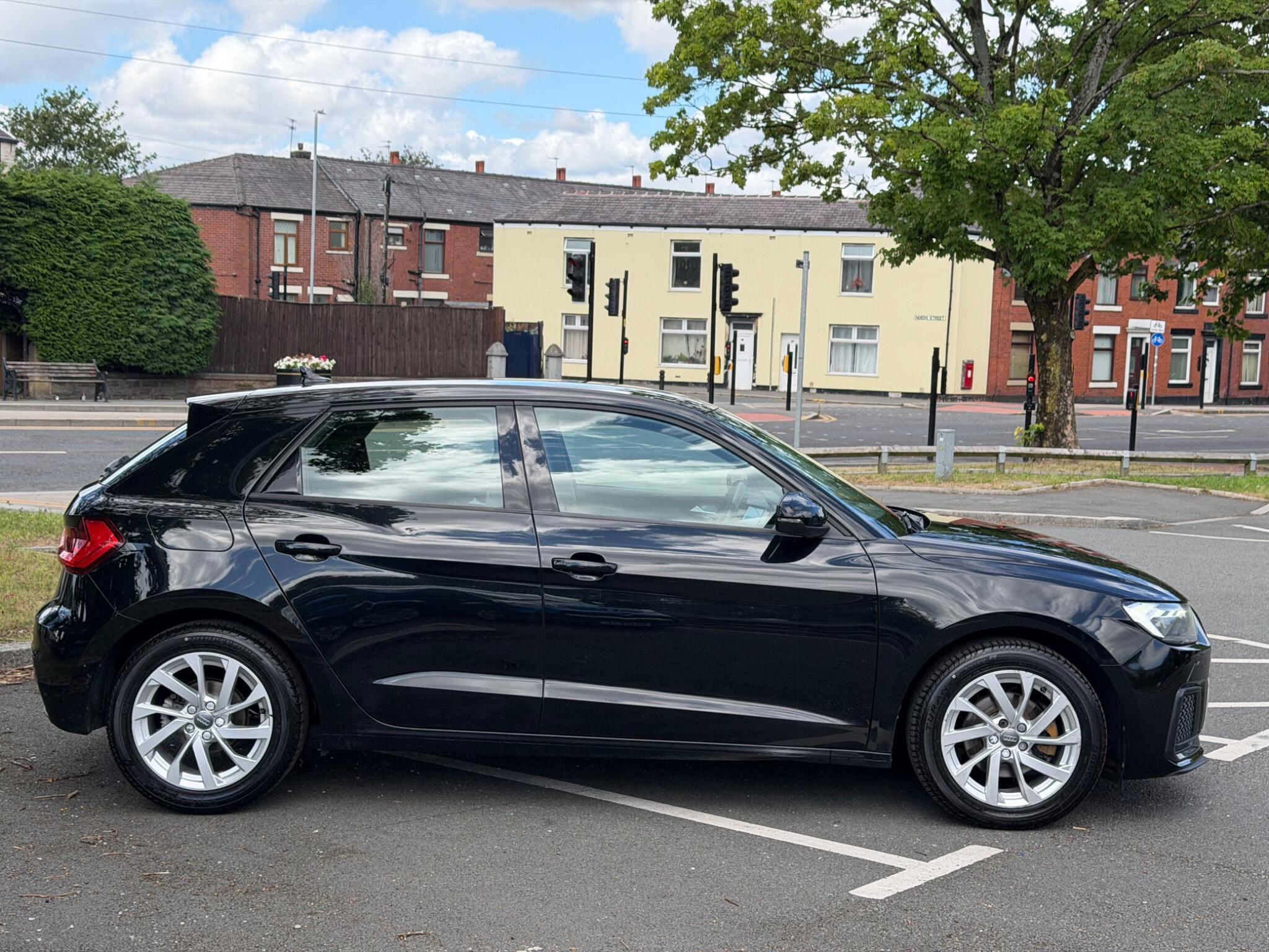 Audi A1 - Image 10