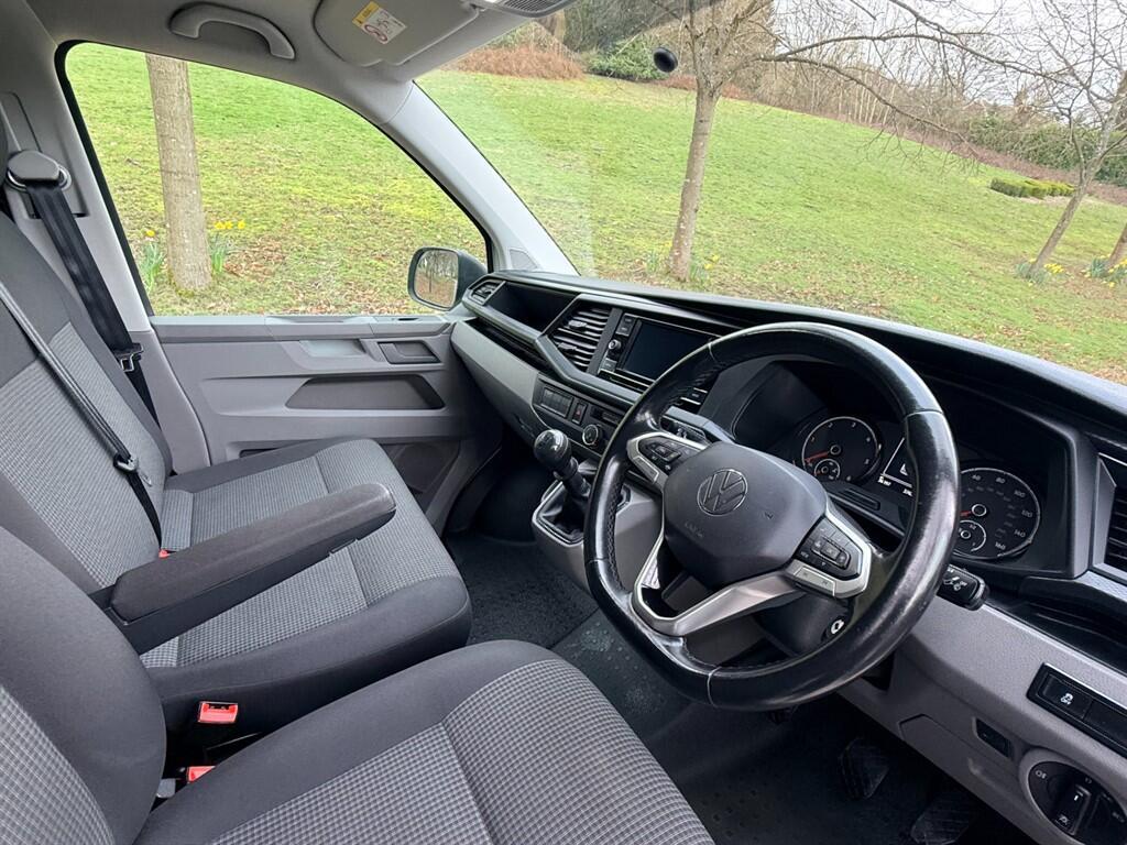 Volkswagen Transporter - Image 23