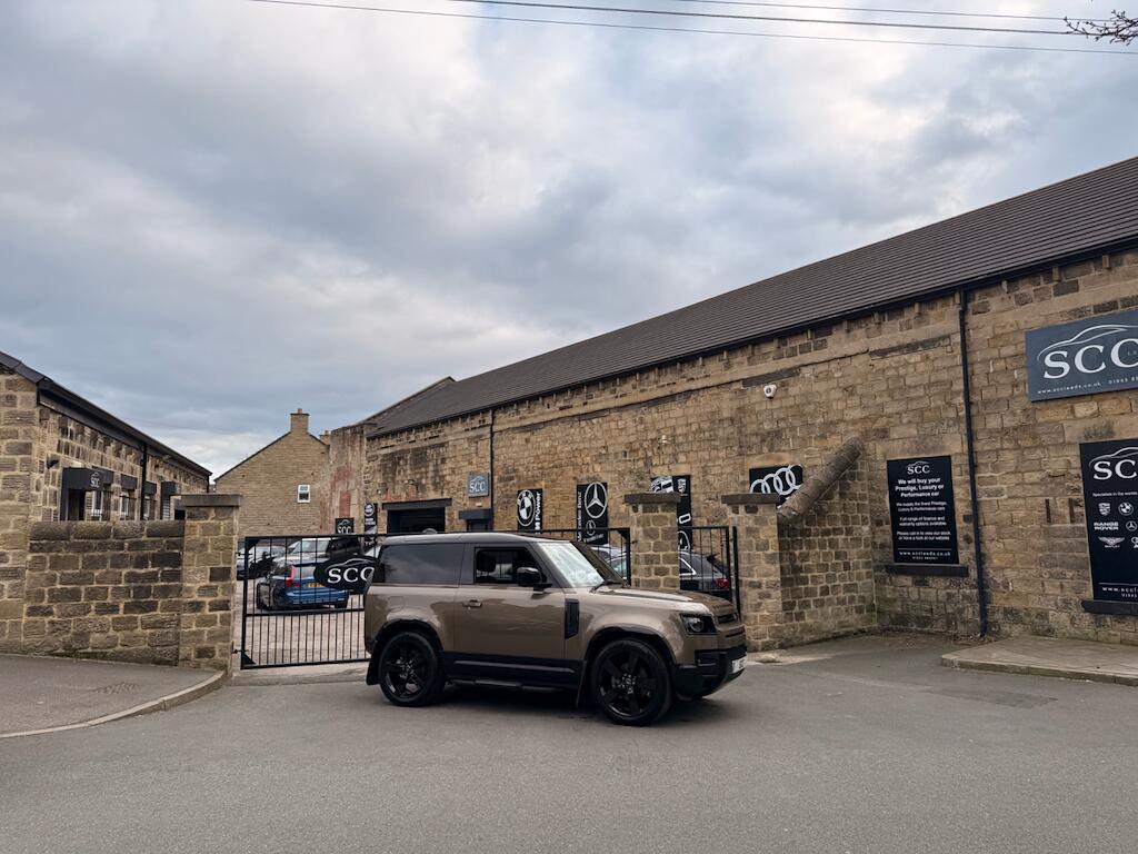 Land Rover Defender 90 - Image 13