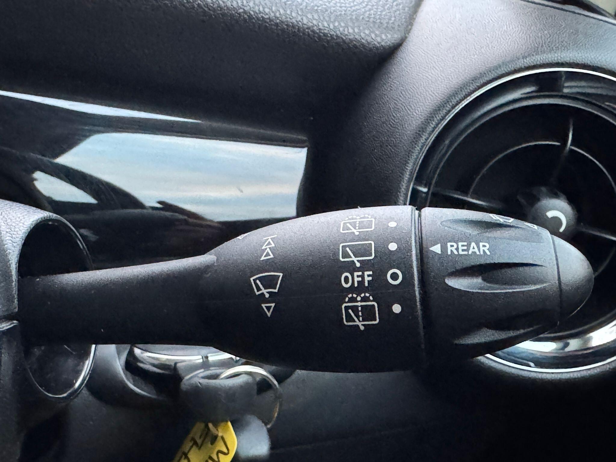 MINI Hatch - Image 24