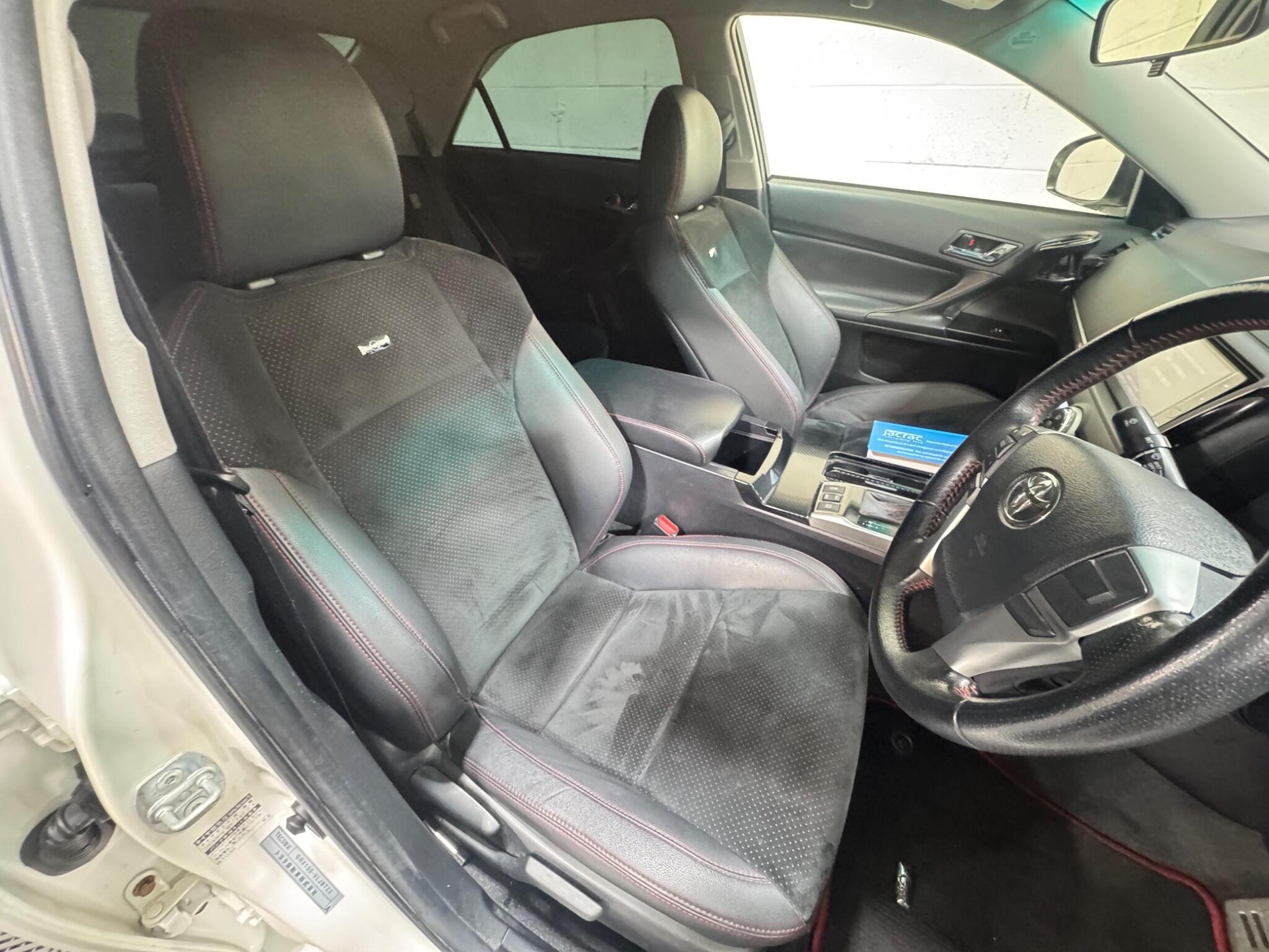Toyota Mark X - Image 9